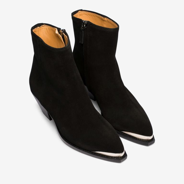 Isabel Marant "Adnae" Suede Boots in Black, size 38 (fits 7)
