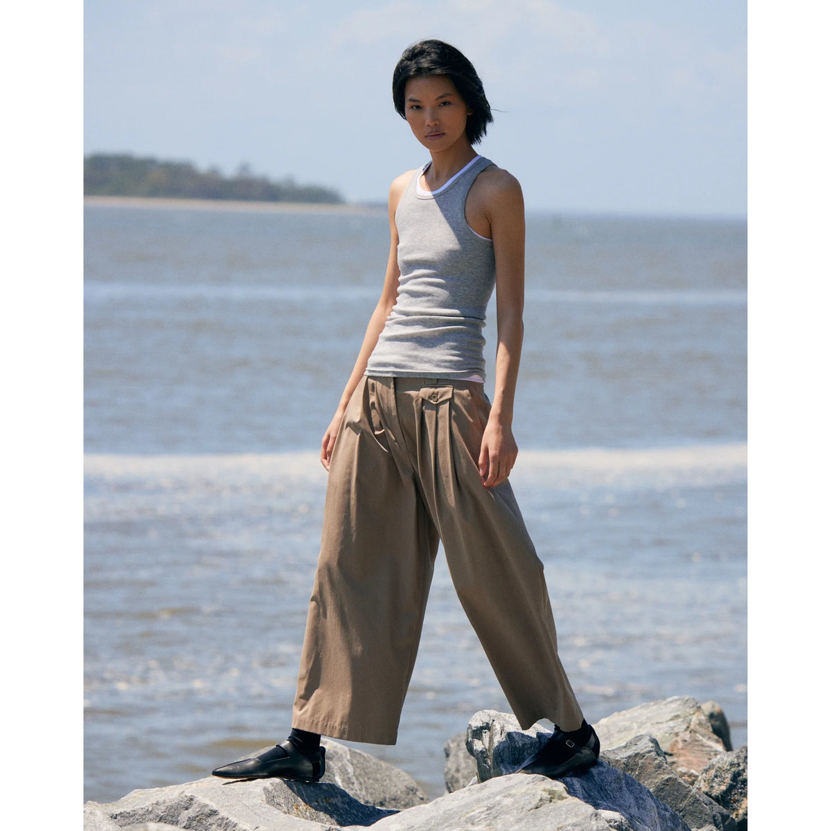 Tibi Bio Twill Triple Pleat Cropped Pant in "Vintage Khaki", size 12
