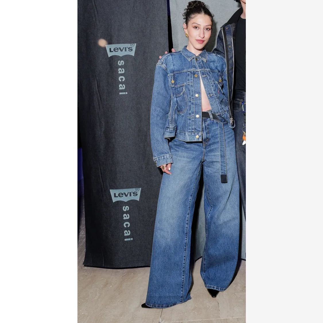 Sacai x Levi's Wide Leg Jeans in Blue, size 00 (size 27/30)