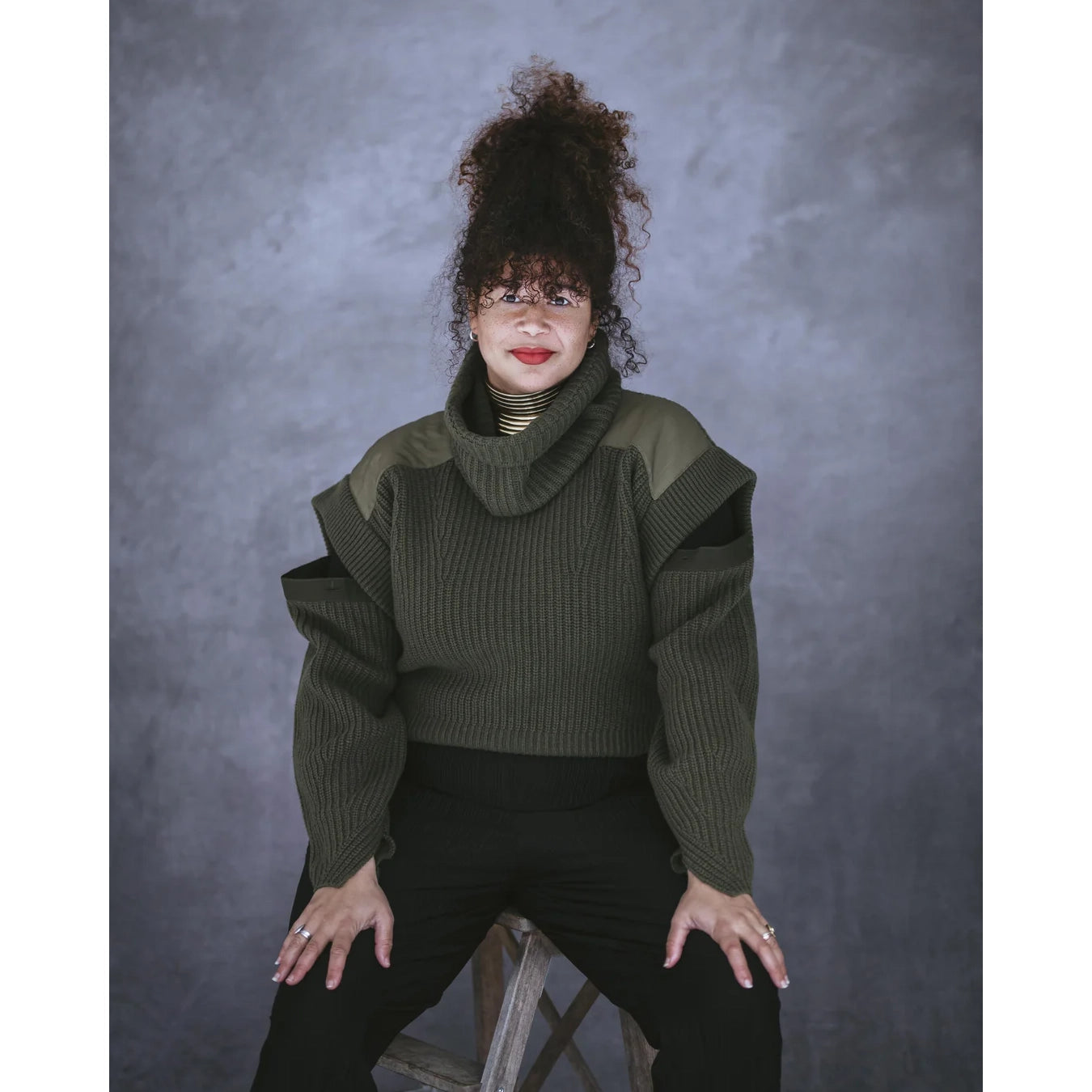 Marfa Stance Convertible Rib Crew Jumper in Olive Green, size Small