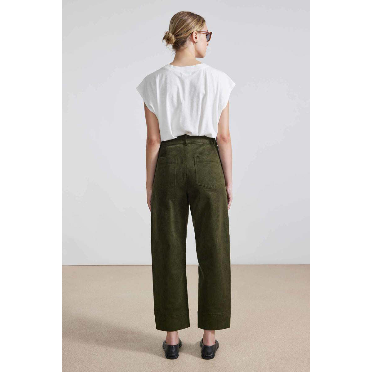 Apiece Apart Mari Barrel Pant in Khaki Green, size 8