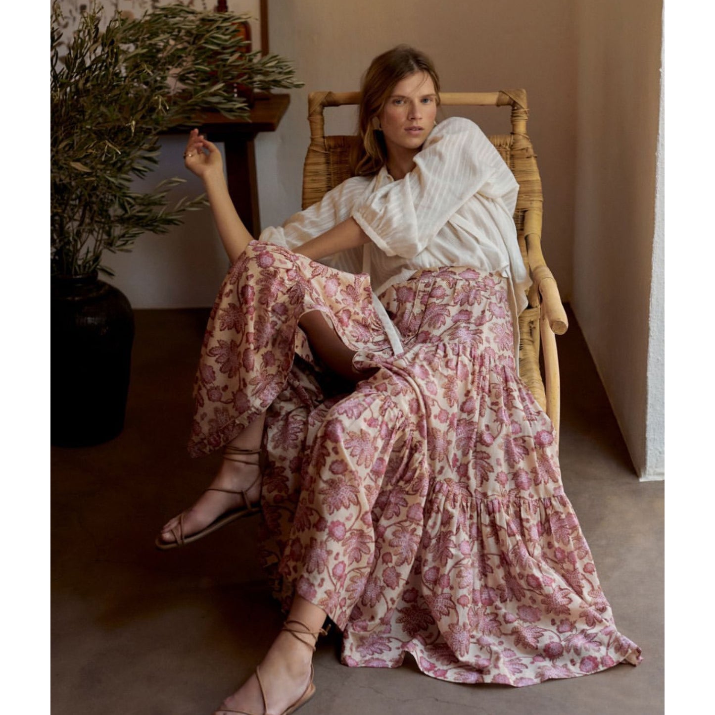 Wiggy Kit "Peasant" Skirt in Pink/Peach "Camarague" Print, size Large