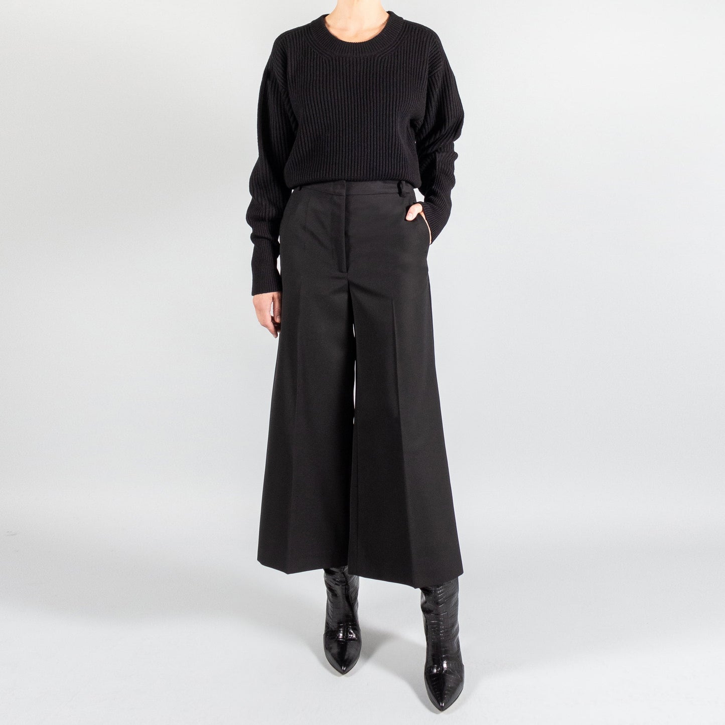 Joseph "Travis" Wool Granite Trousers in Black, size 36