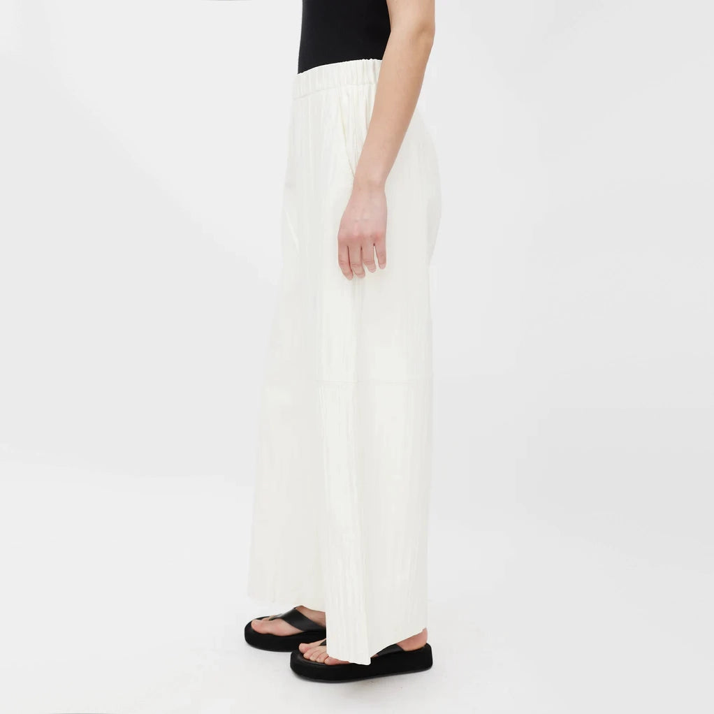 Lafayette 148 Crinkled Leather Pants in Ivory, size Small