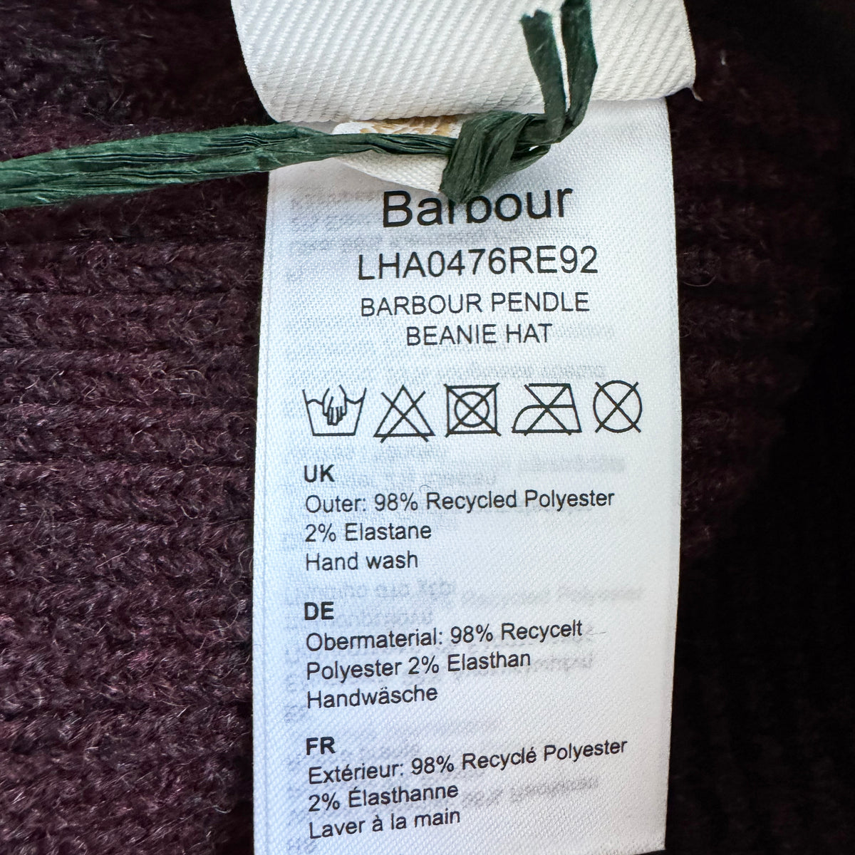 Barbour "Pendle" Beanie Hat in "Wine"