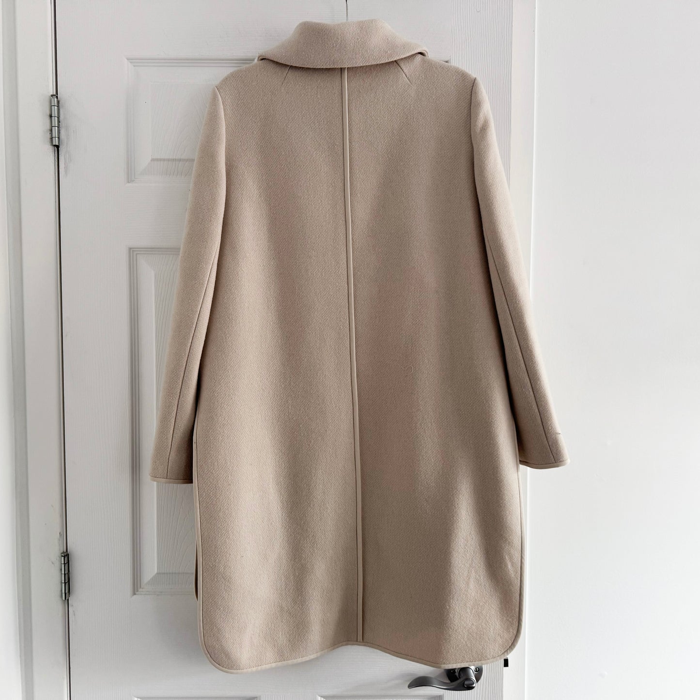 Chloe Wool Coat in Cream/Beige, size 40 (fits size 6)