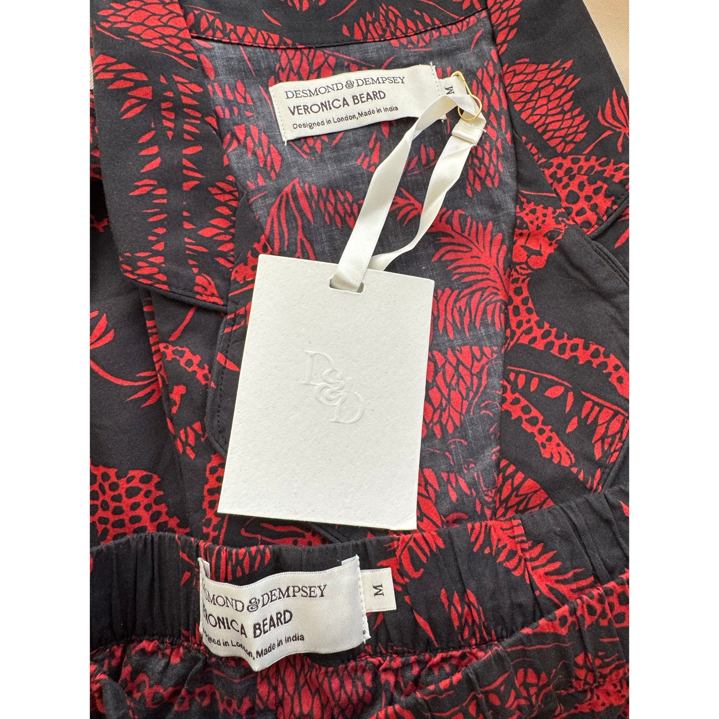 Desmond & Dempsey x Veronica Beard Short-Sleeve Cotton Pajama Set in Black/Red, size Medium