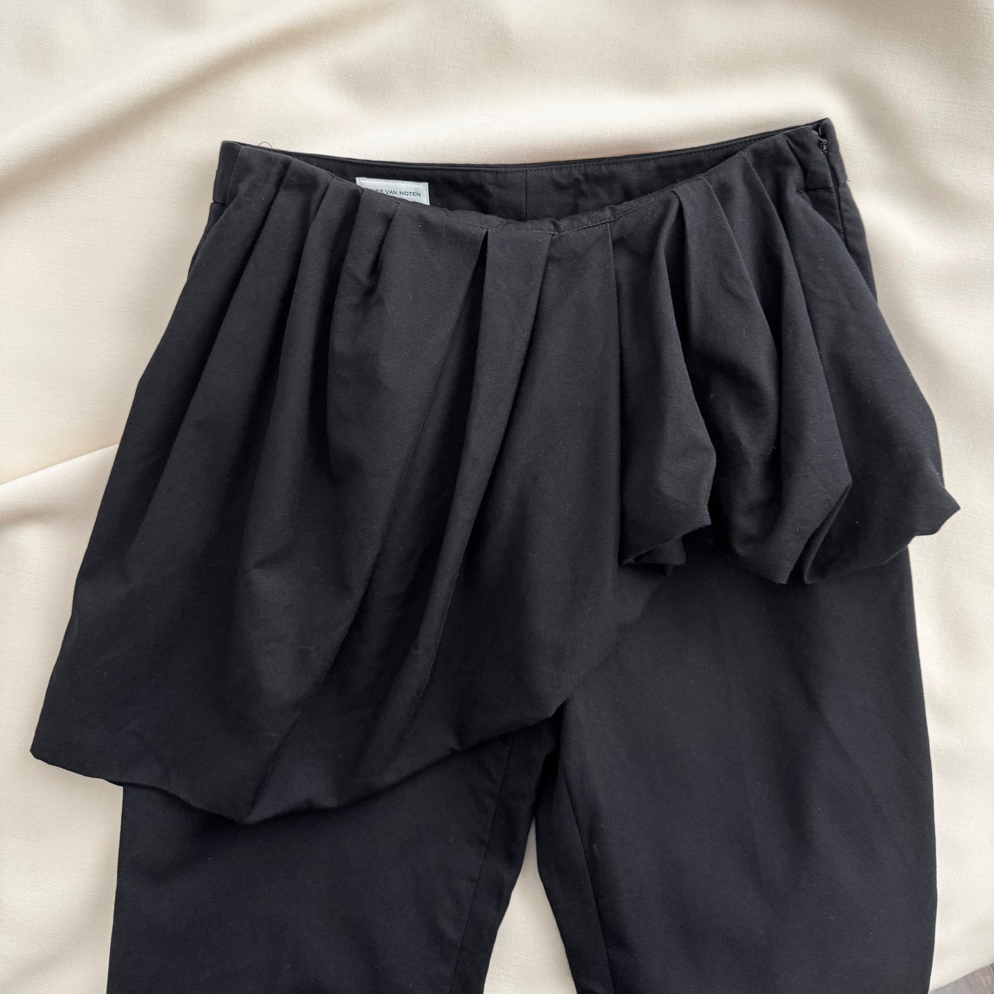Dries Van Noten Peplum Pants in Black, size 38