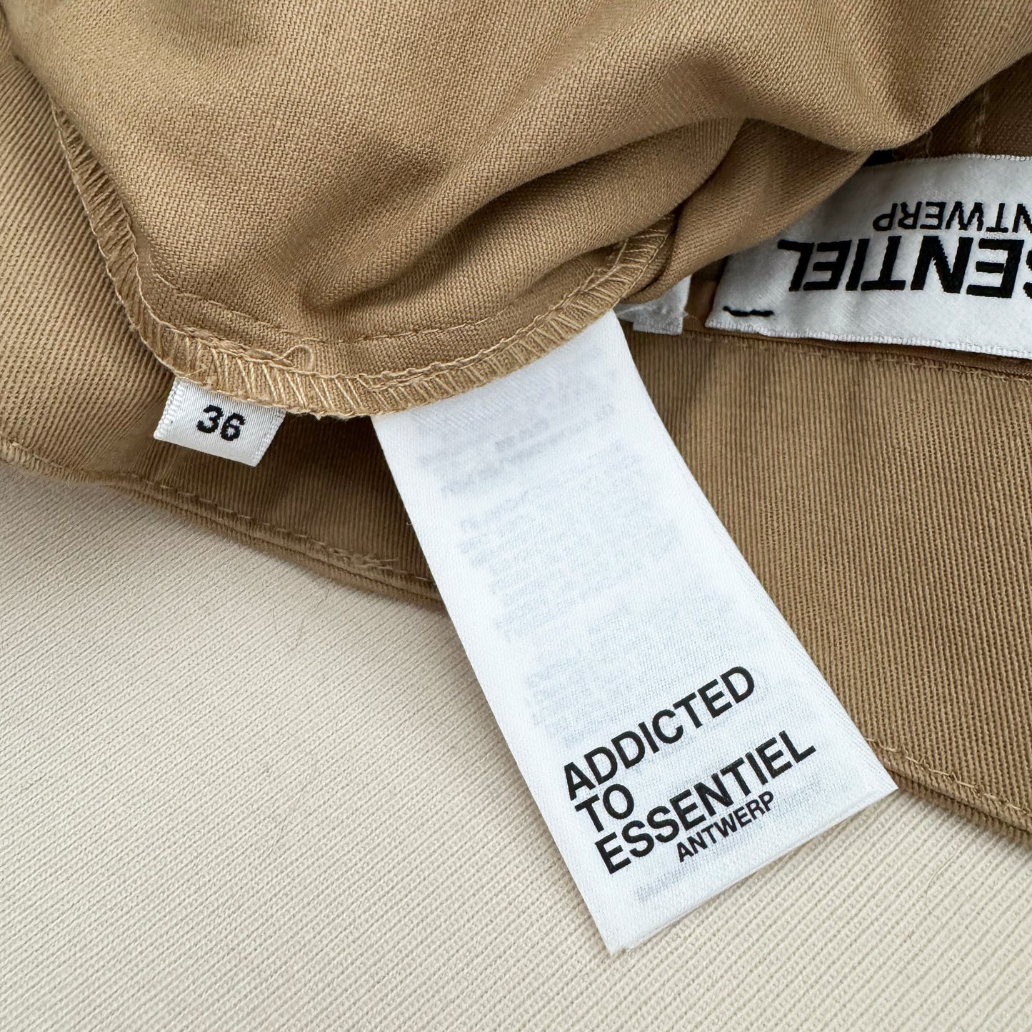 Essentiels Antwerp "Faint" Shorts in Tan, size 36 (fits US 4)