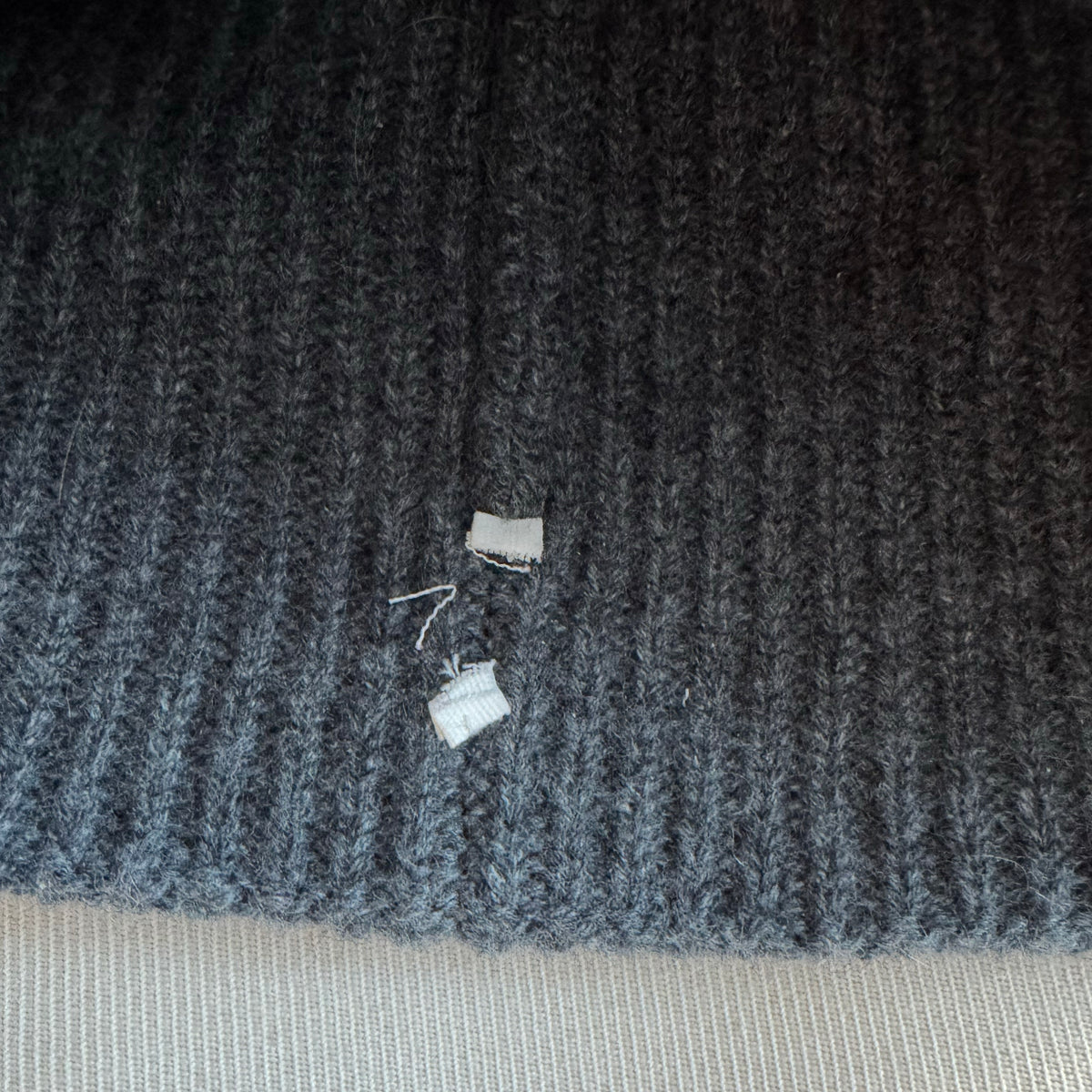 Extreme Cashmere Ribbed Beanie in Grey