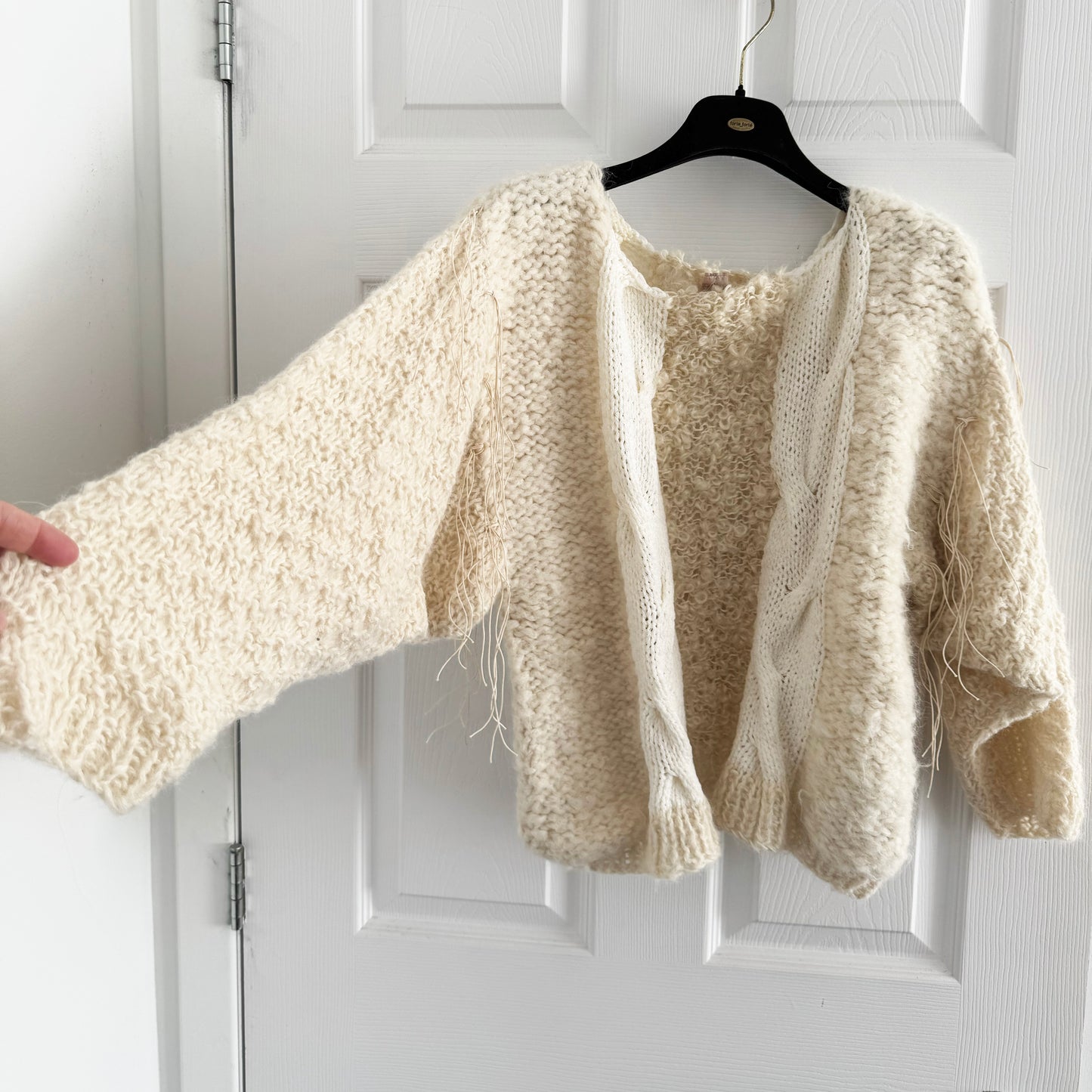 Gudrun & Gudrun Cable Knit Sweater in Beige/White - fits Medium ish