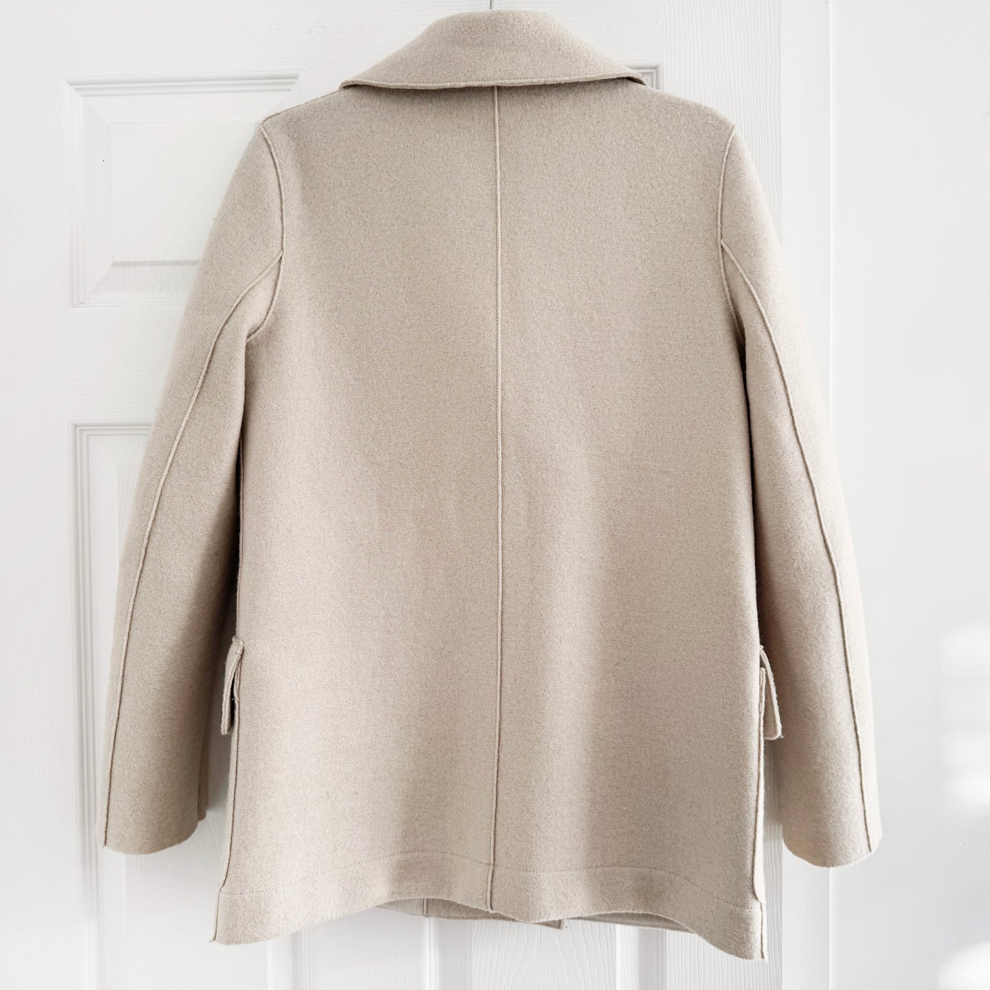 Harris Wharf Double Breasted Wool Pea Coat in Ivory, size 42IT (fits size Small)