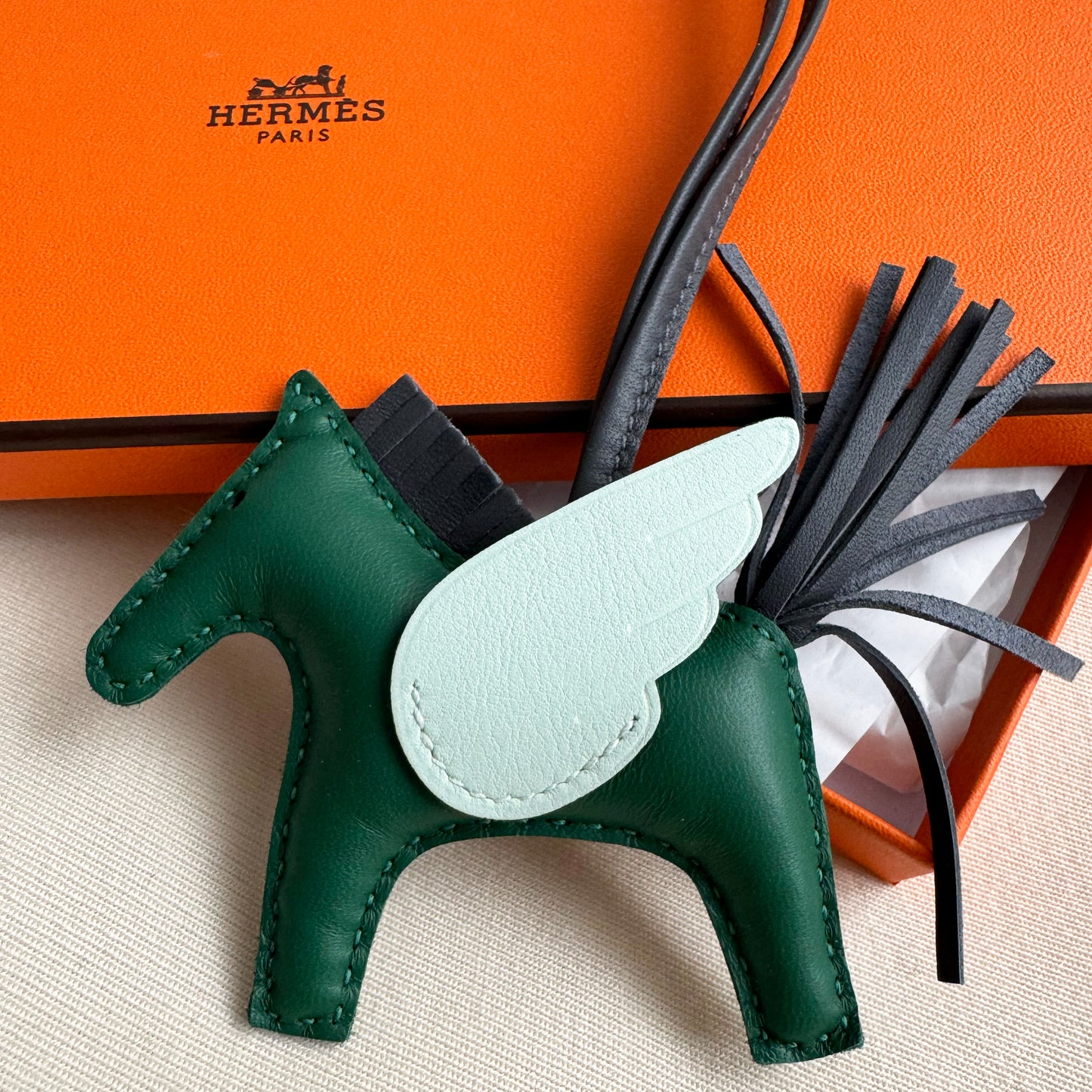 Hermes Pegase Charm in Vert moyen / Ardoise / Vert peppermint