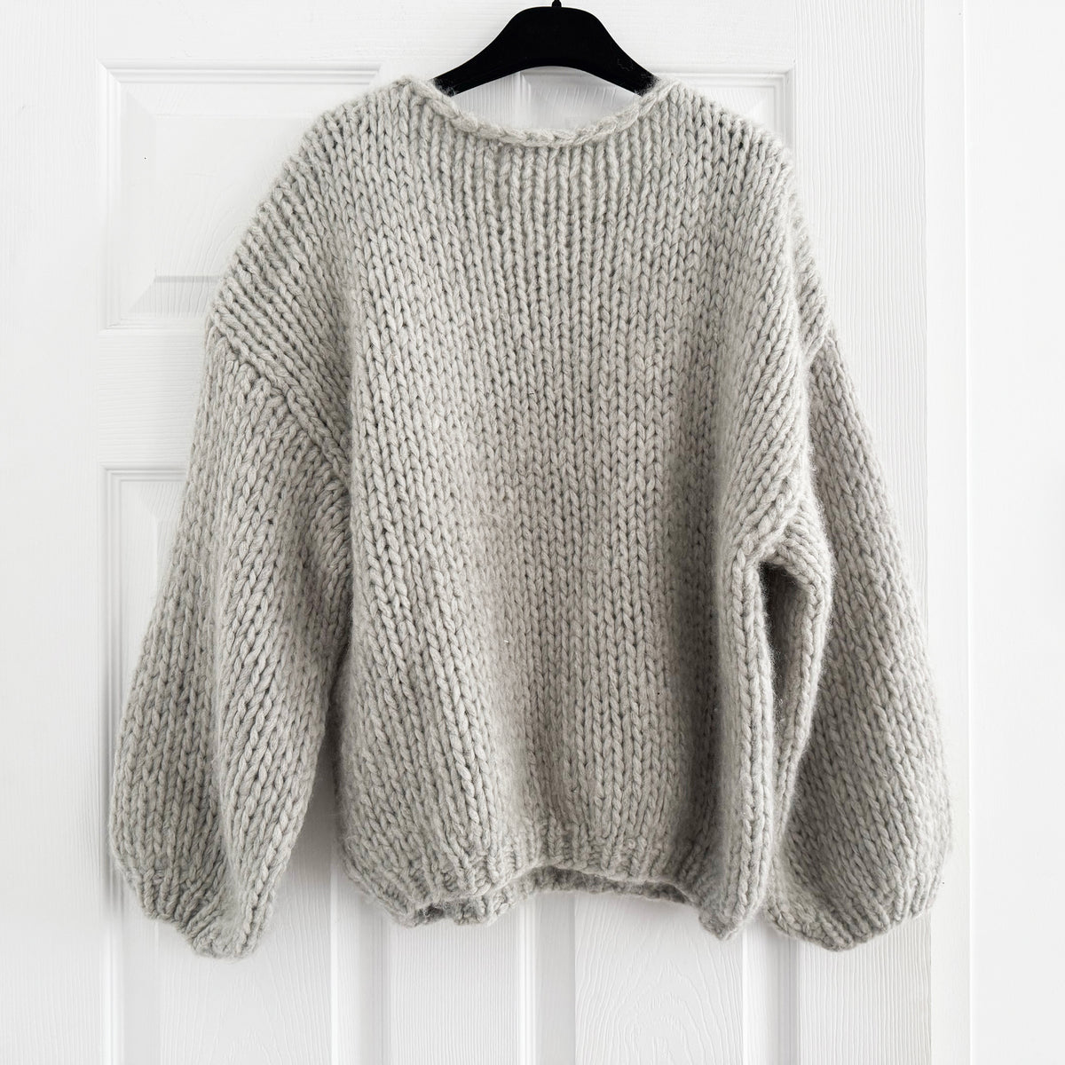 Maiami Cashmere Sweater in Grey, size M/L