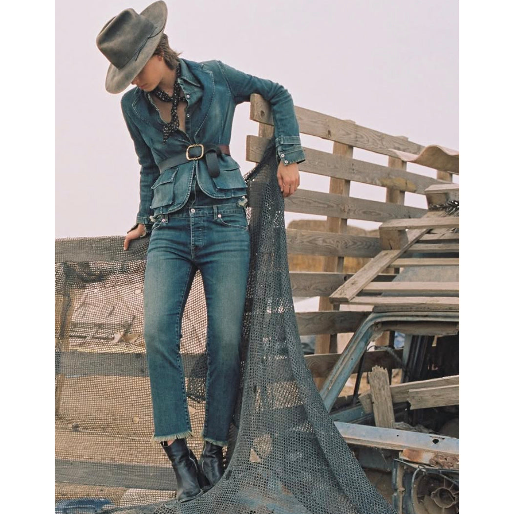 Nili Lotan Boyfriend Jean in "Walker Wash", size 25