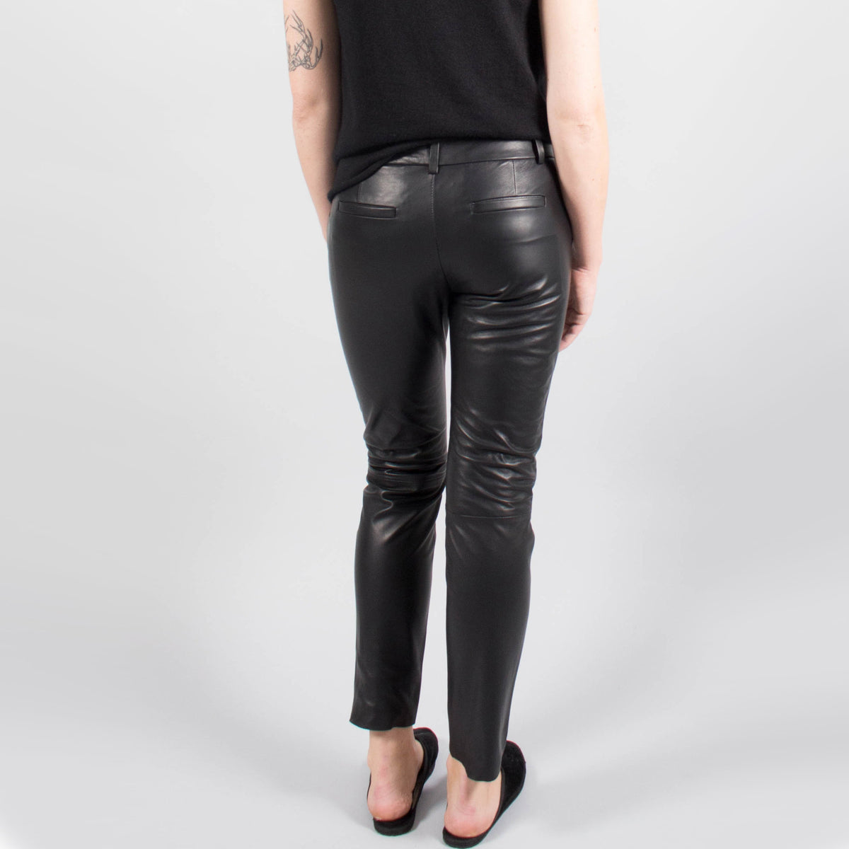 Nili Lotan "Montauk" Leather Pants in Black, size 6
