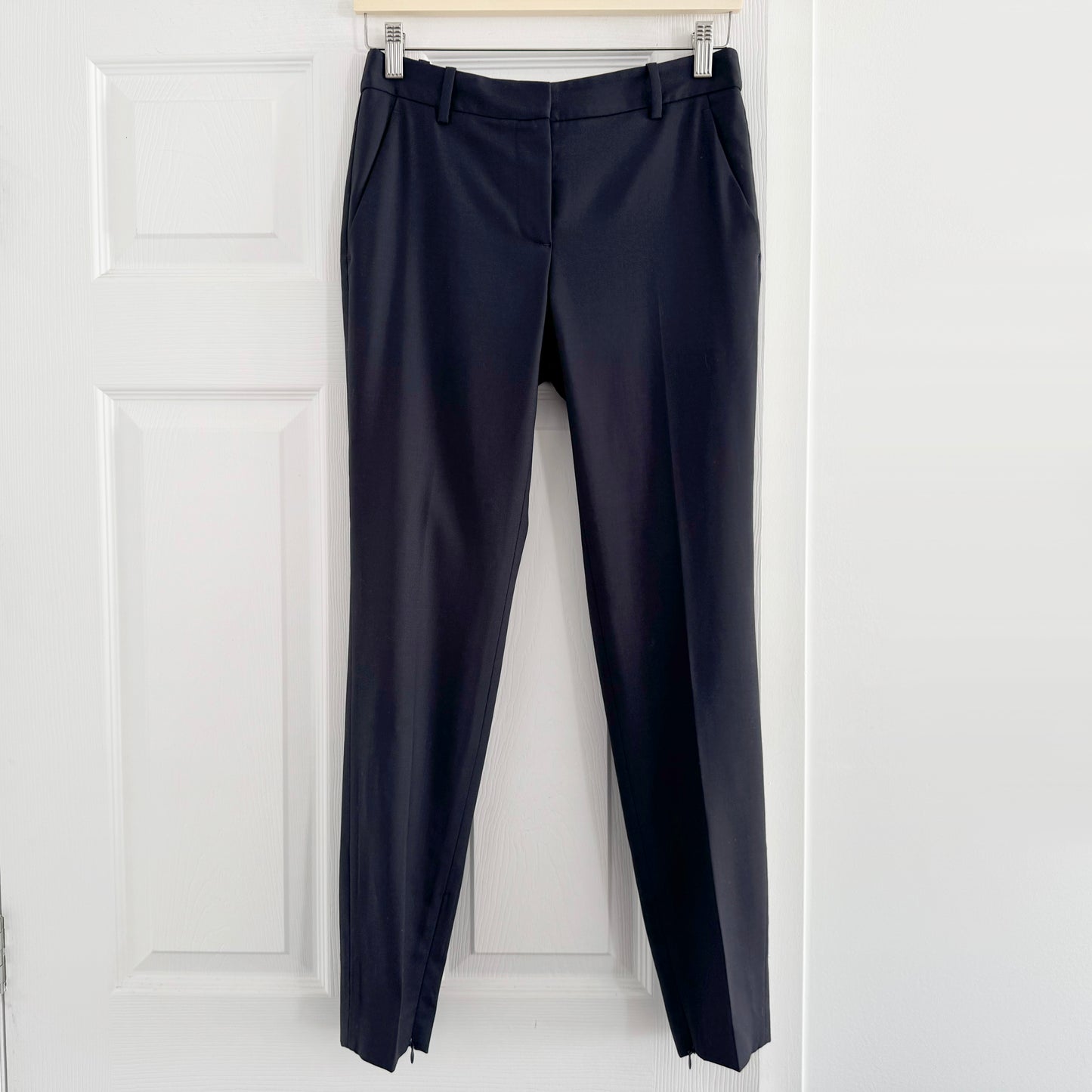 Nili Lotan "Leo" Cigarette Pants in Navy, size 0