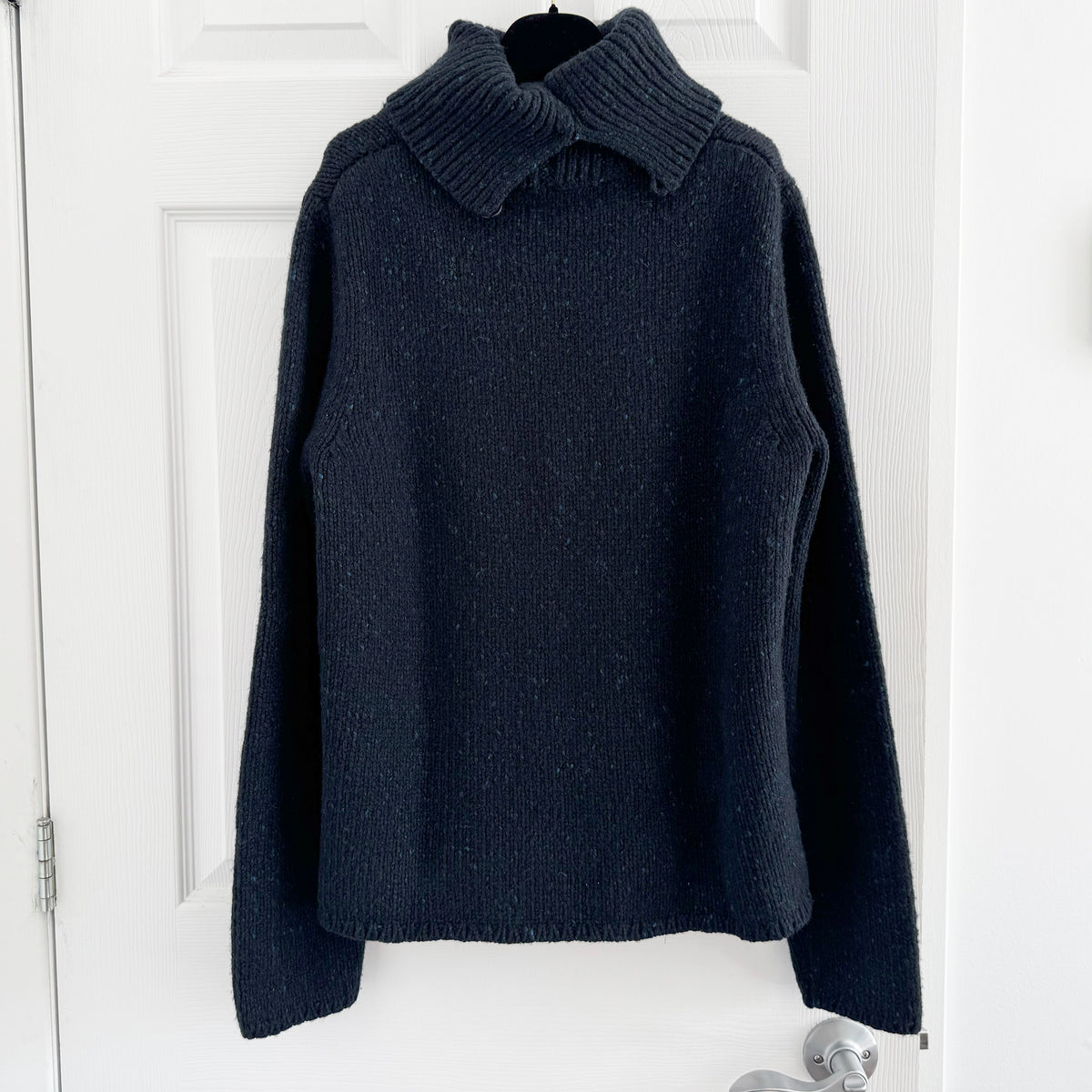 Nordstrom x Caroline Issa Navy Wool/Cashmere Turtleneck Sweater, size Large