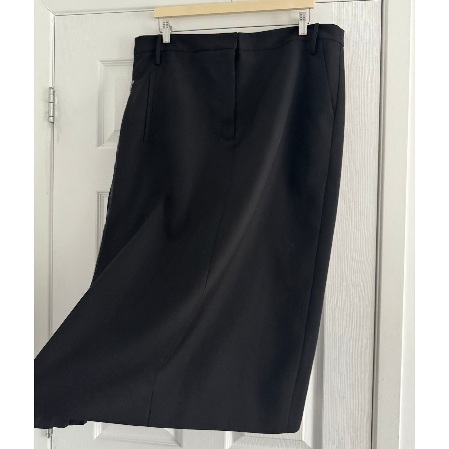Tibi Grain De Poudre Trouser Skirt With Pleat Panel in Black, size 14