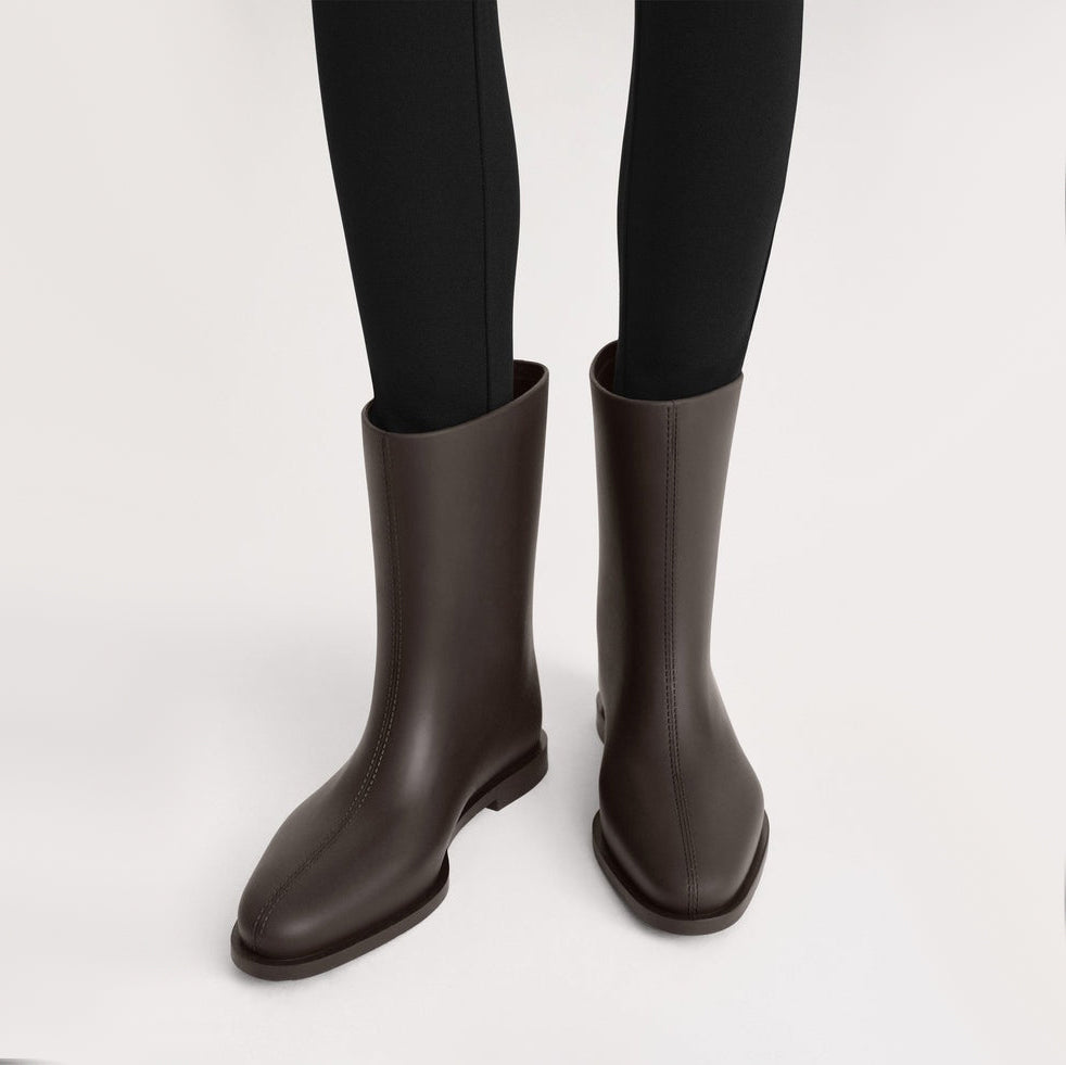 Toteme Rubber Rain Boots in Brown, size 42