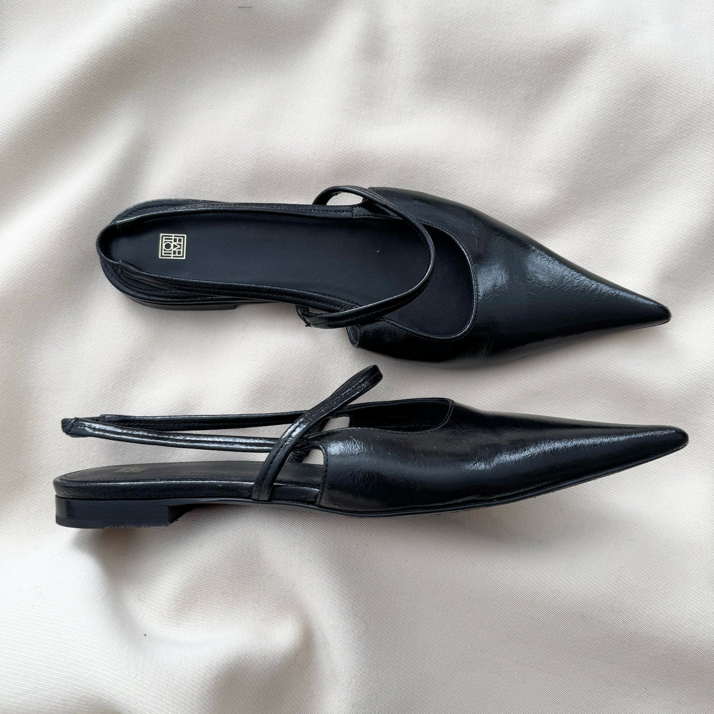 Toteme "The Sharp" Leather Slingback Flats in Black, size 37