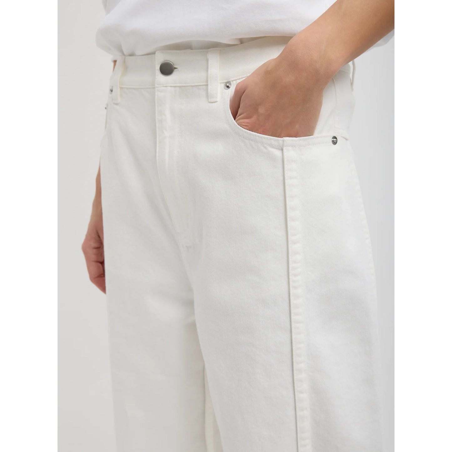 Tibi "Tuck Denim" Jeans in White, size 32