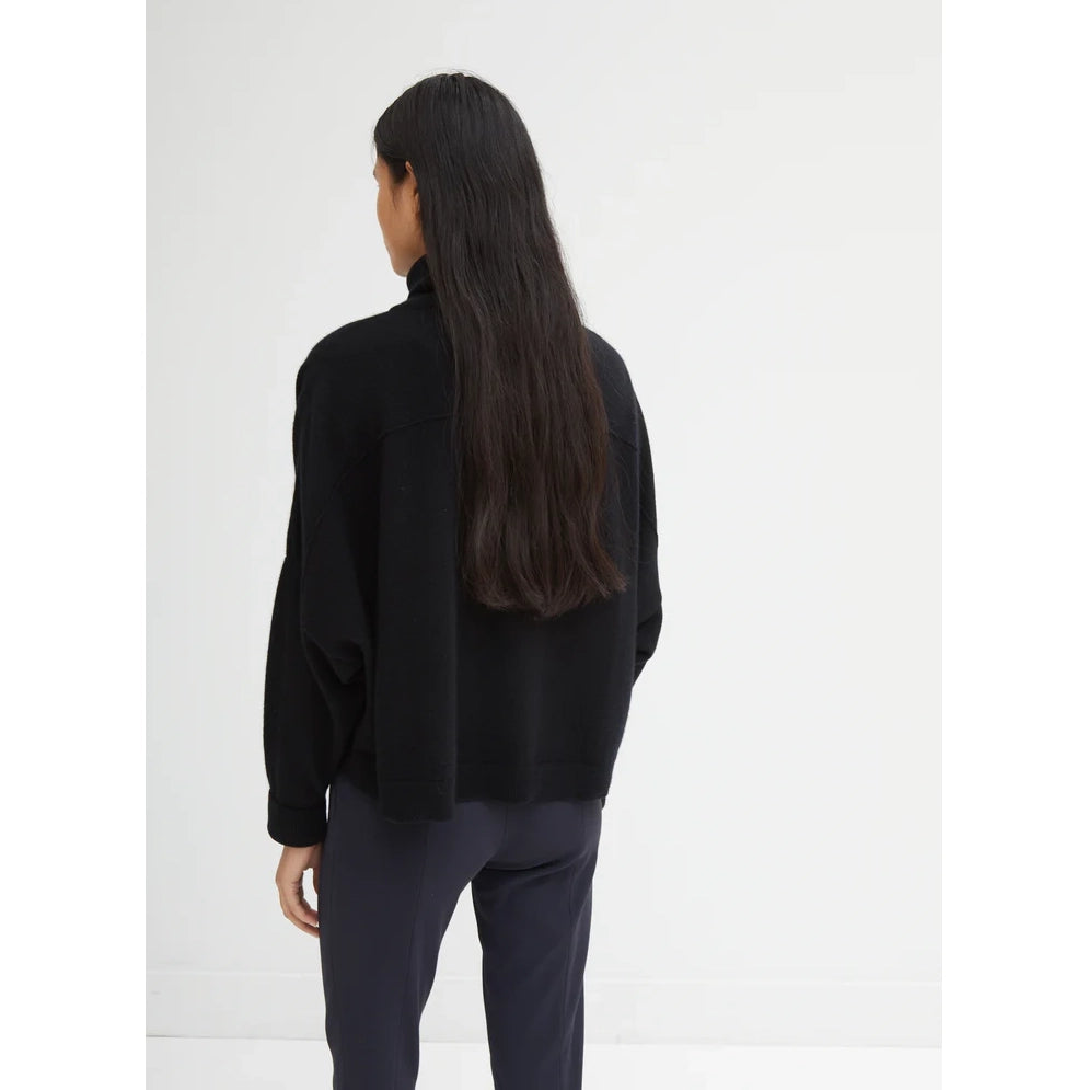 Dusan Boxy Cashmere Turtleneck in Black, size Small (fits roomy)