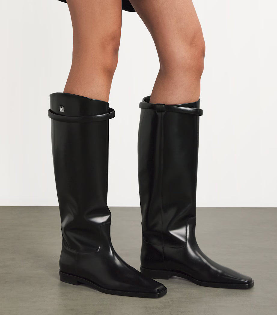 Toteme Riding Boots in Black, size 39