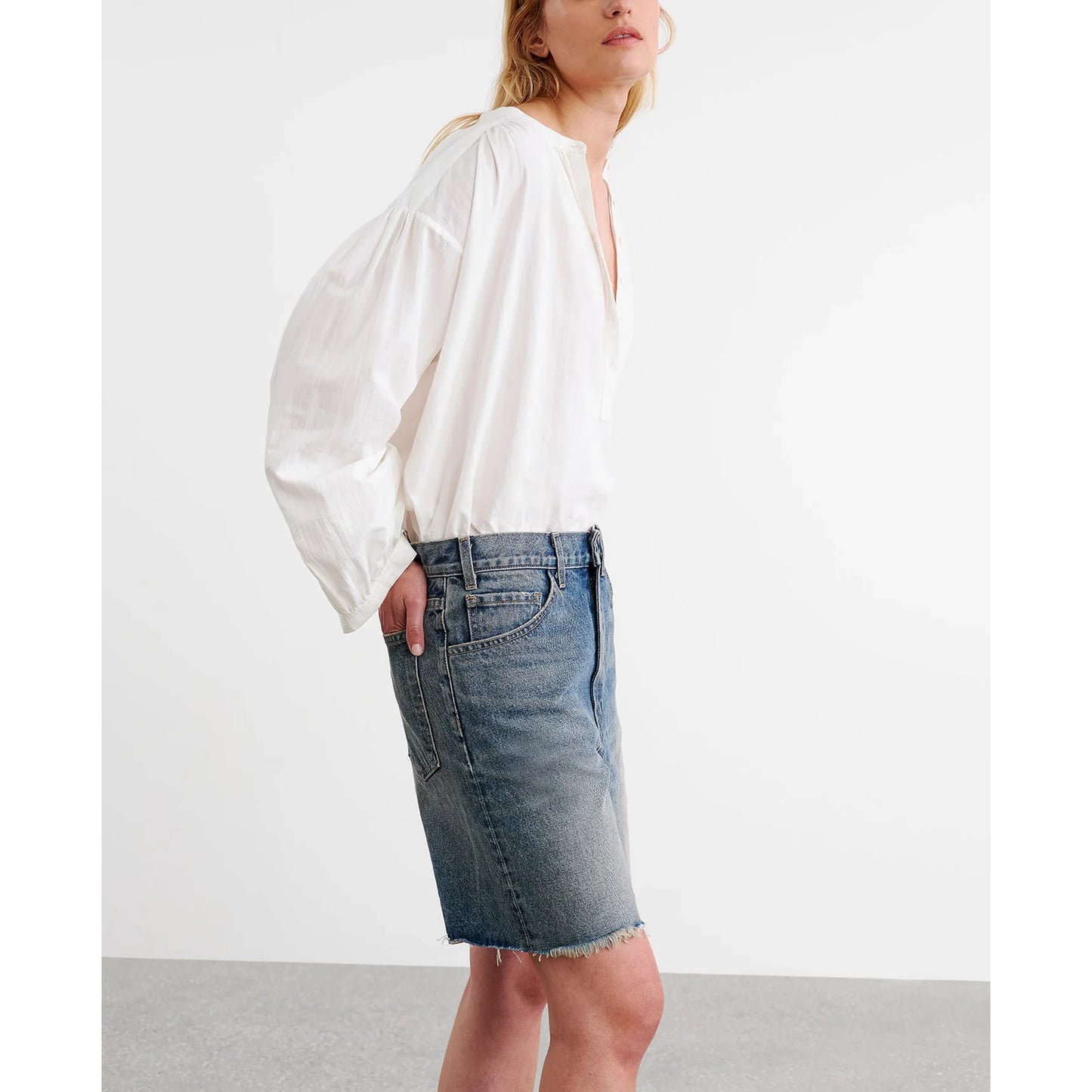 Nili Lotan "Russel" Denim Shorts in "Summer Wash", size 29