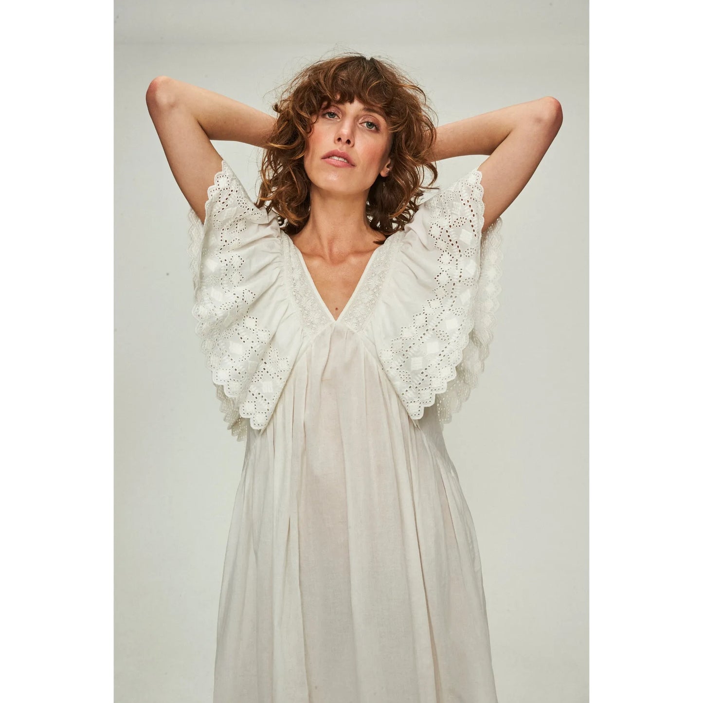 Faune Embroidered Cotton Nightgown in Off-White, Size Large