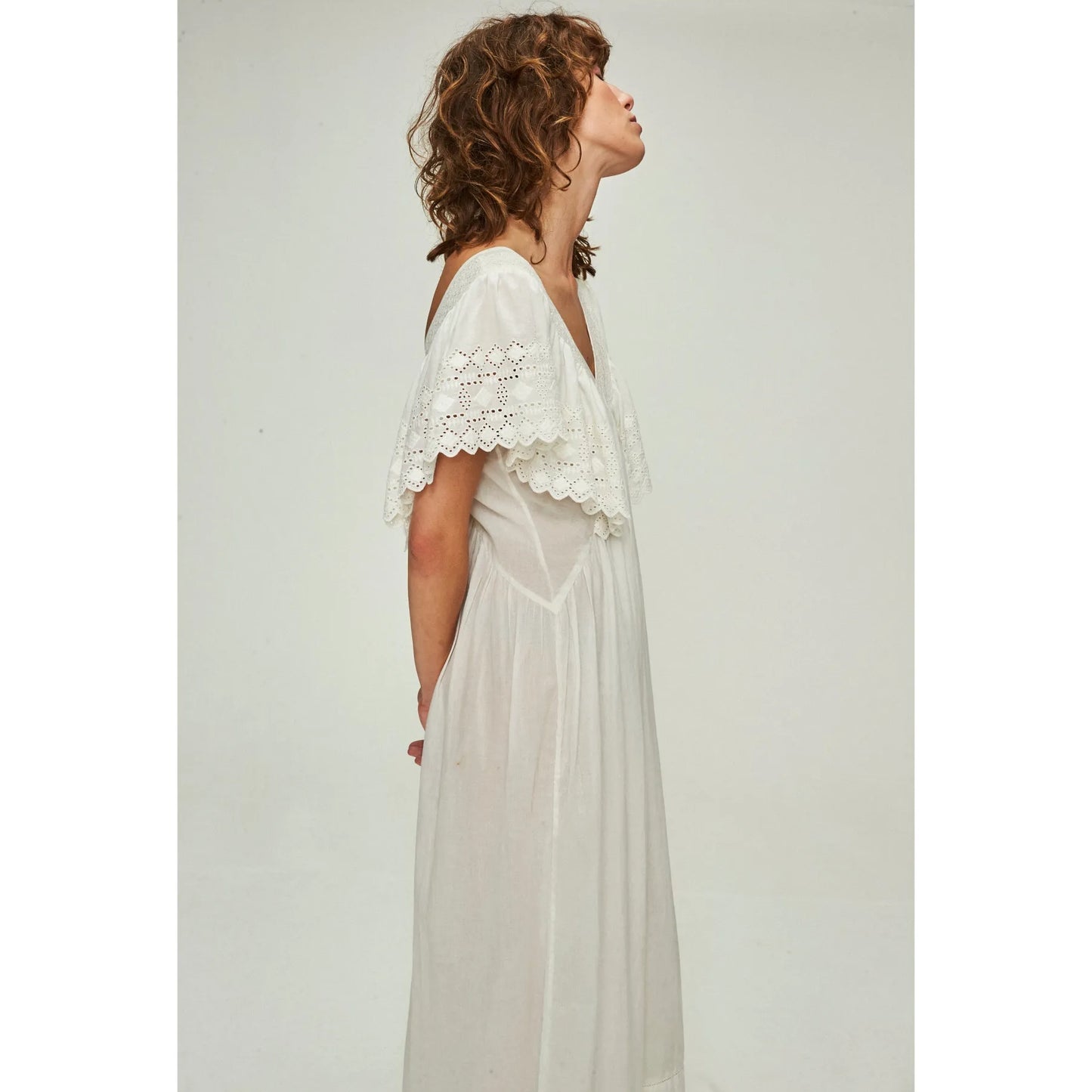 Faune Embroidered Cotton Nightgown in Off-White, Size Large