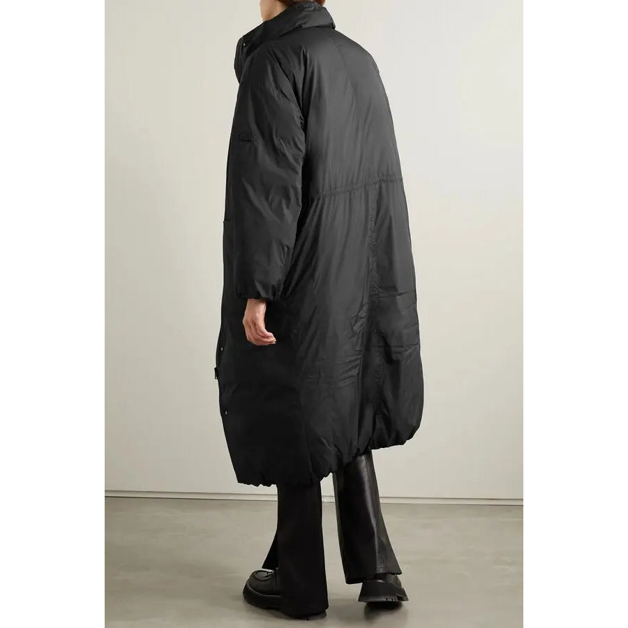 Frame Oversize Duvet Puffer Jacket in Black, size Medium