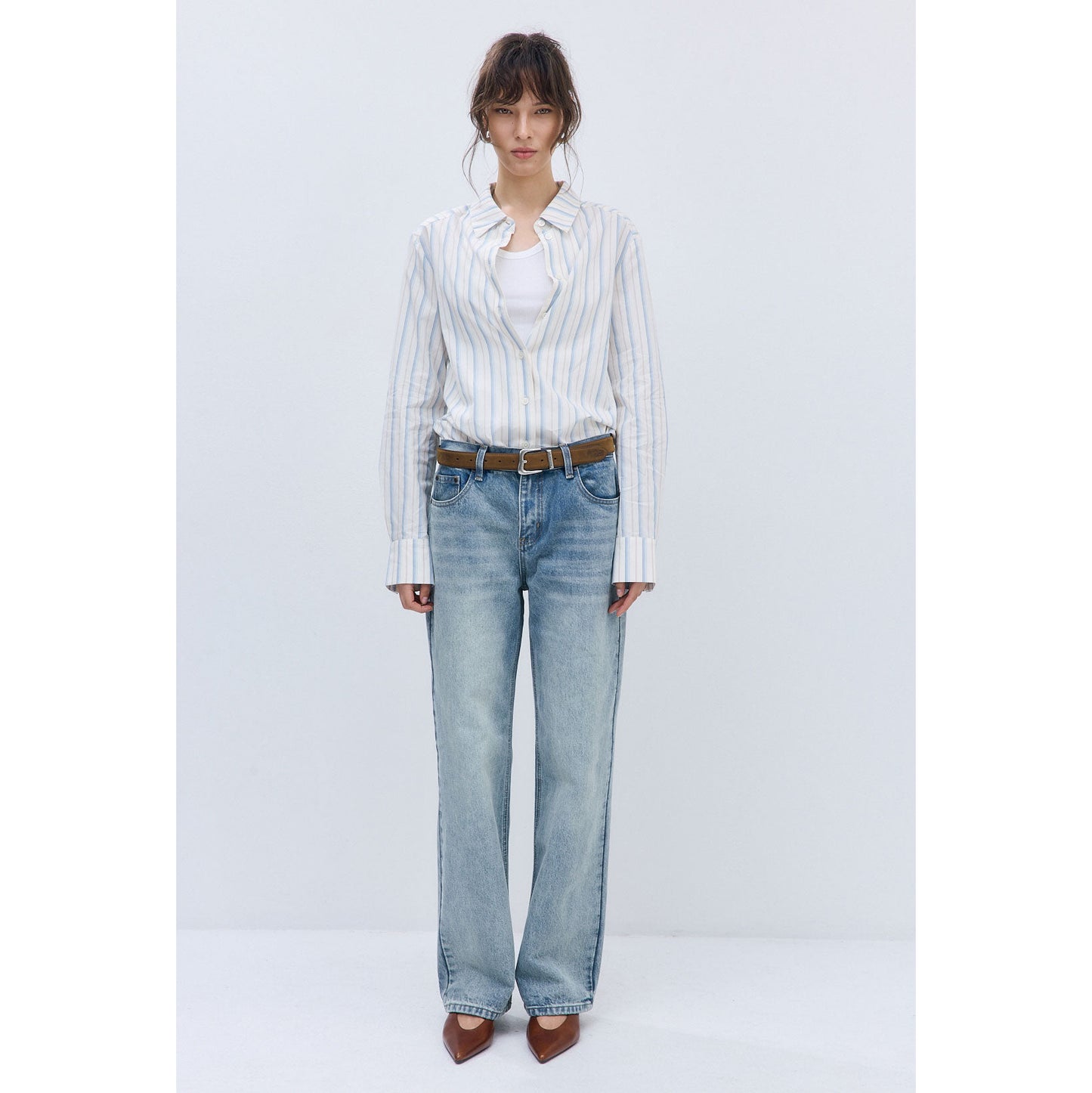 De Rococo "No. 11" Mid Rise Full Length Baggy Denim in Dusty Blue, size 27