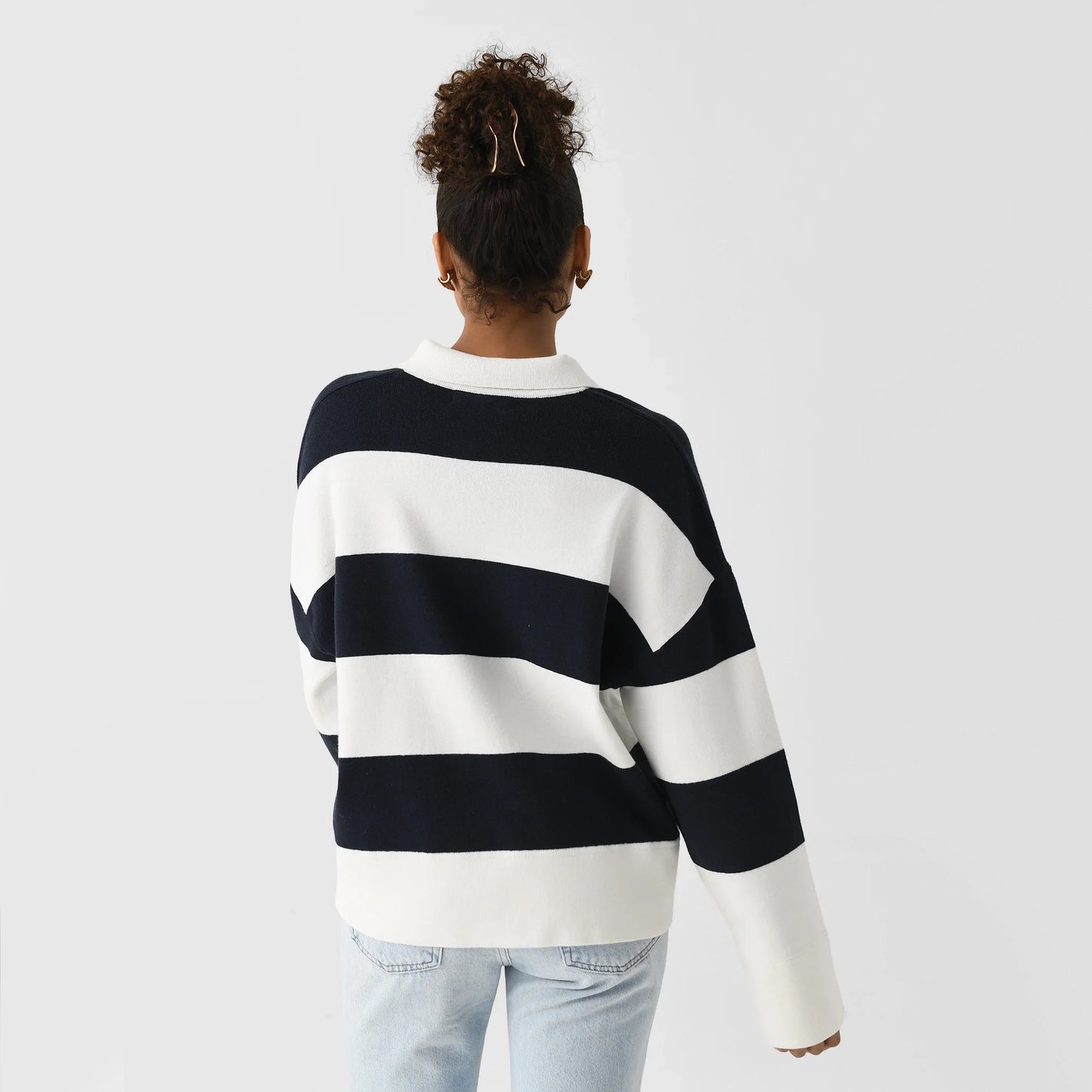 White & Warren Striped Rugby Shirt, Size Medium.