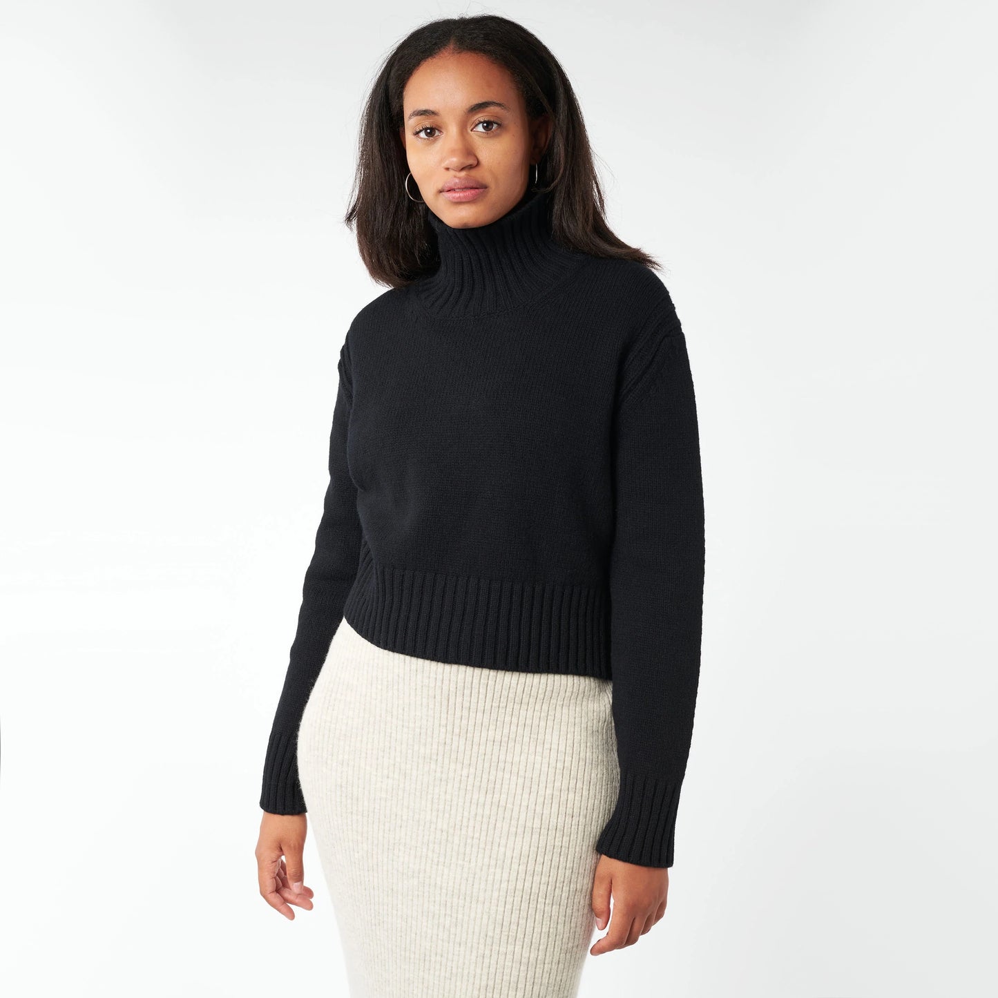 & Daughter "Fintra" Cropped Turtleneck in Black, size Small