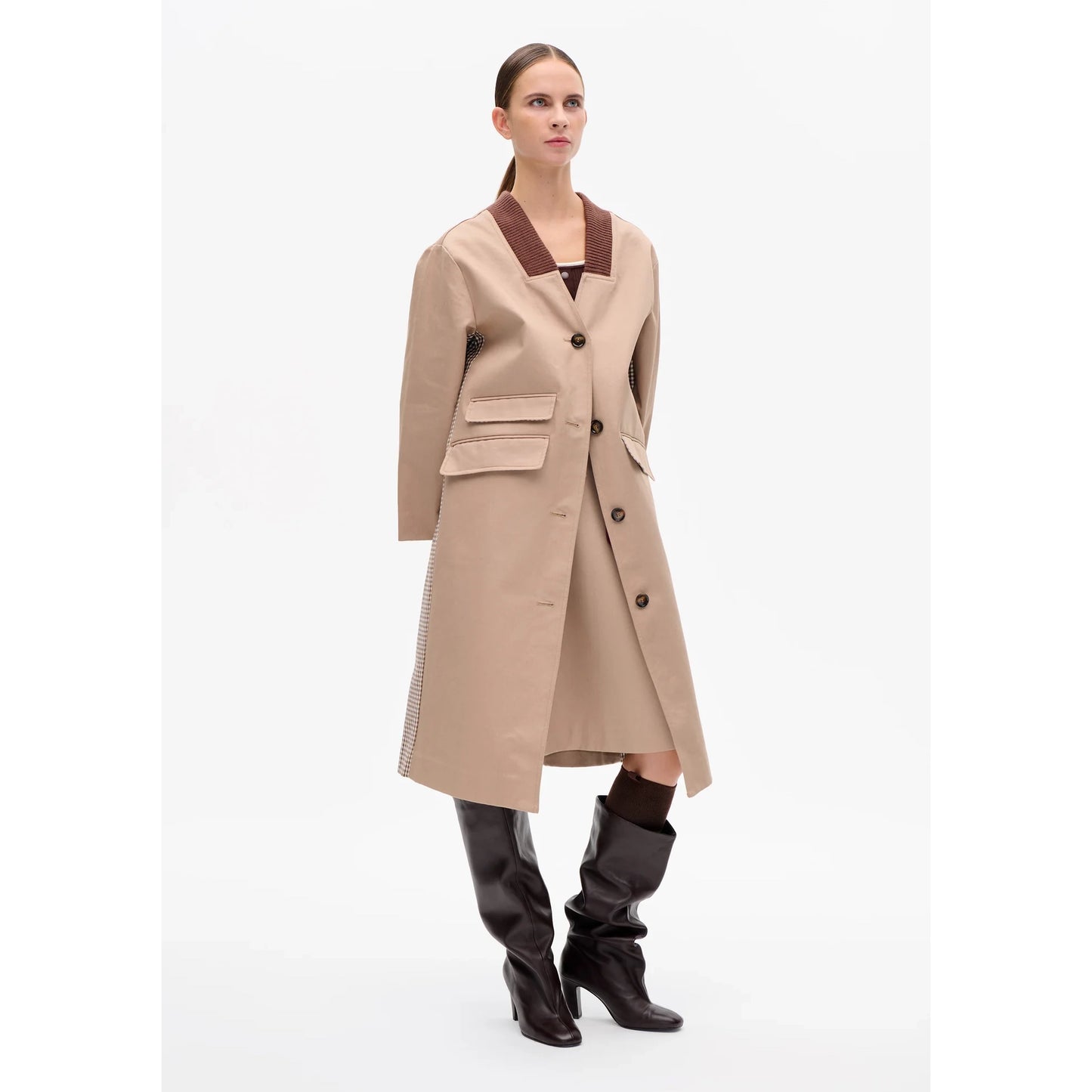 Baum und Pferdgarten "Dagny" Trench in "Portabella Camel Check", size 36 (fits size 4)