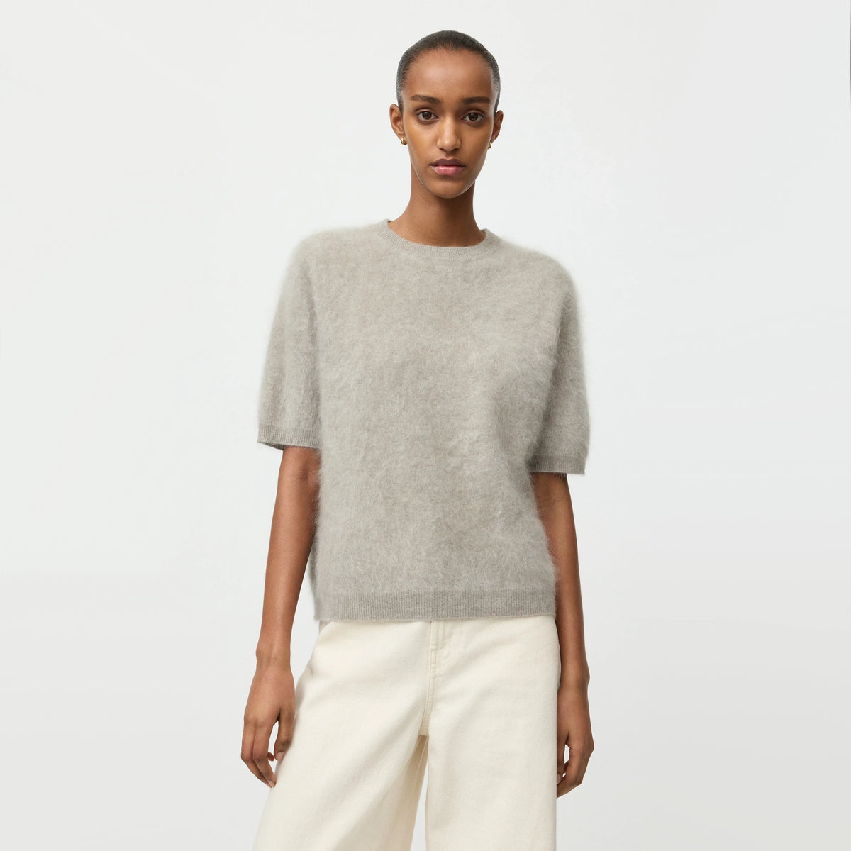Soft Goat Short Sleeve Brushed Cashmere Sweater in Grey/Beige, size Medium