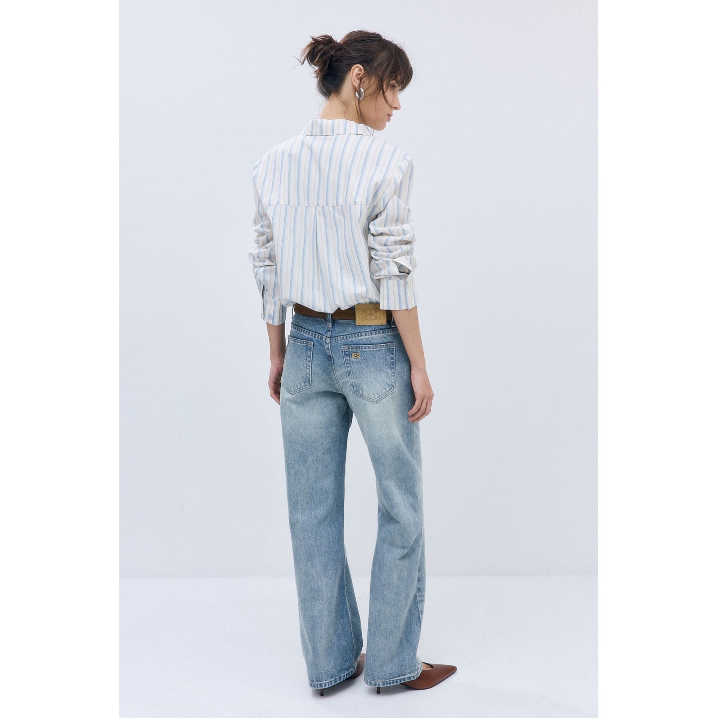 De Rococo "No. 11" Mid Rise Full Length Baggy Denim in Dusty Blue, size 27