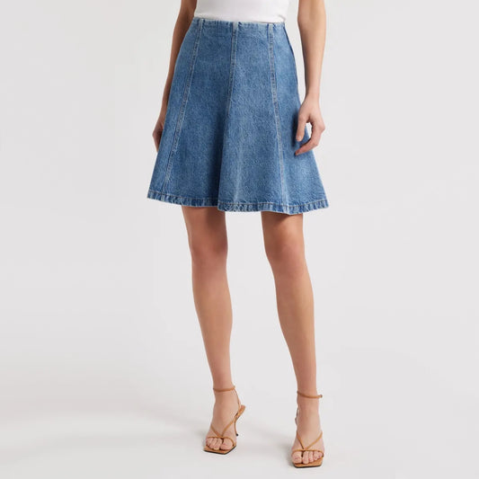 Frame "The Sway" Flared Denim Skirt in Blue, size 26