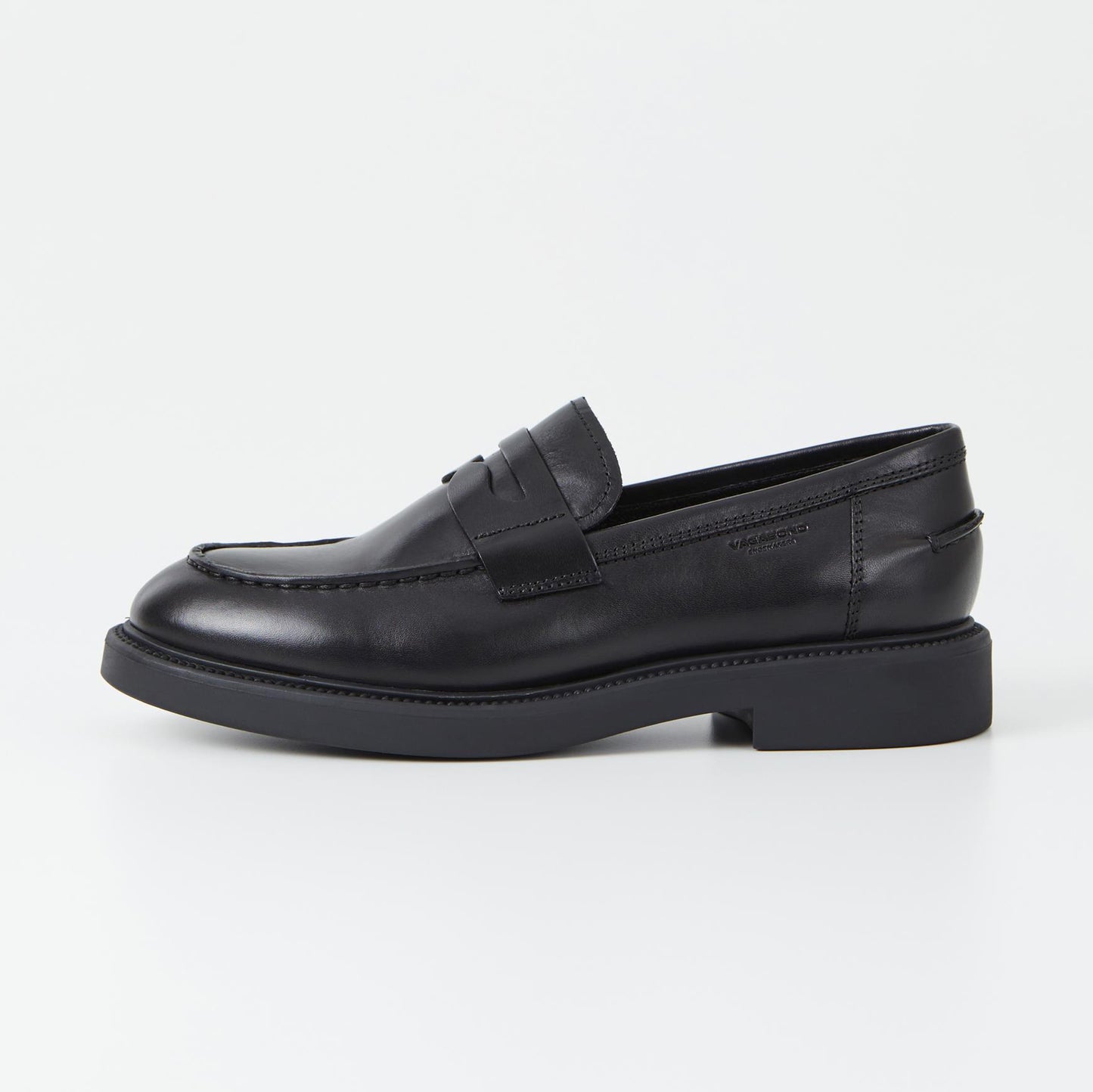 Vagabond "Alex" Loafers in Black, size 39