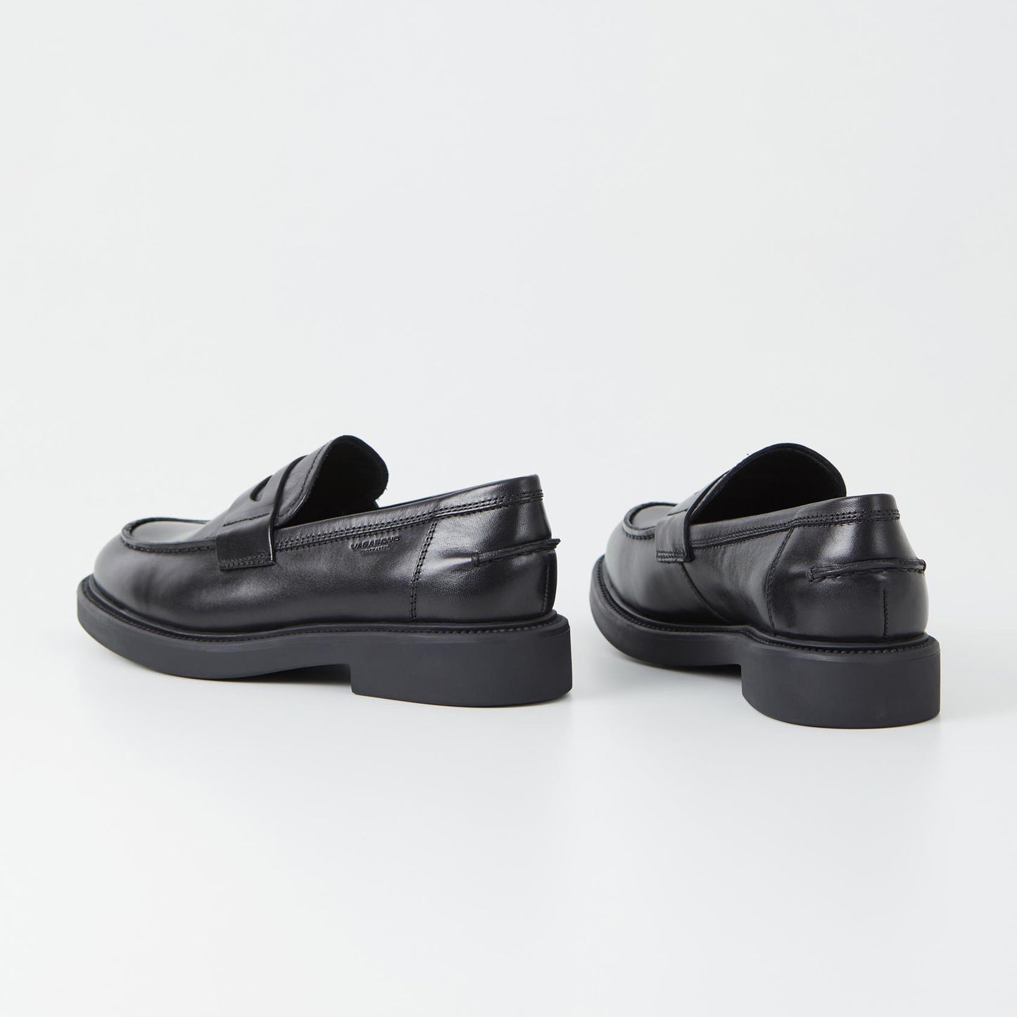 Vagabond "Alex" Loafers in Black, size 39