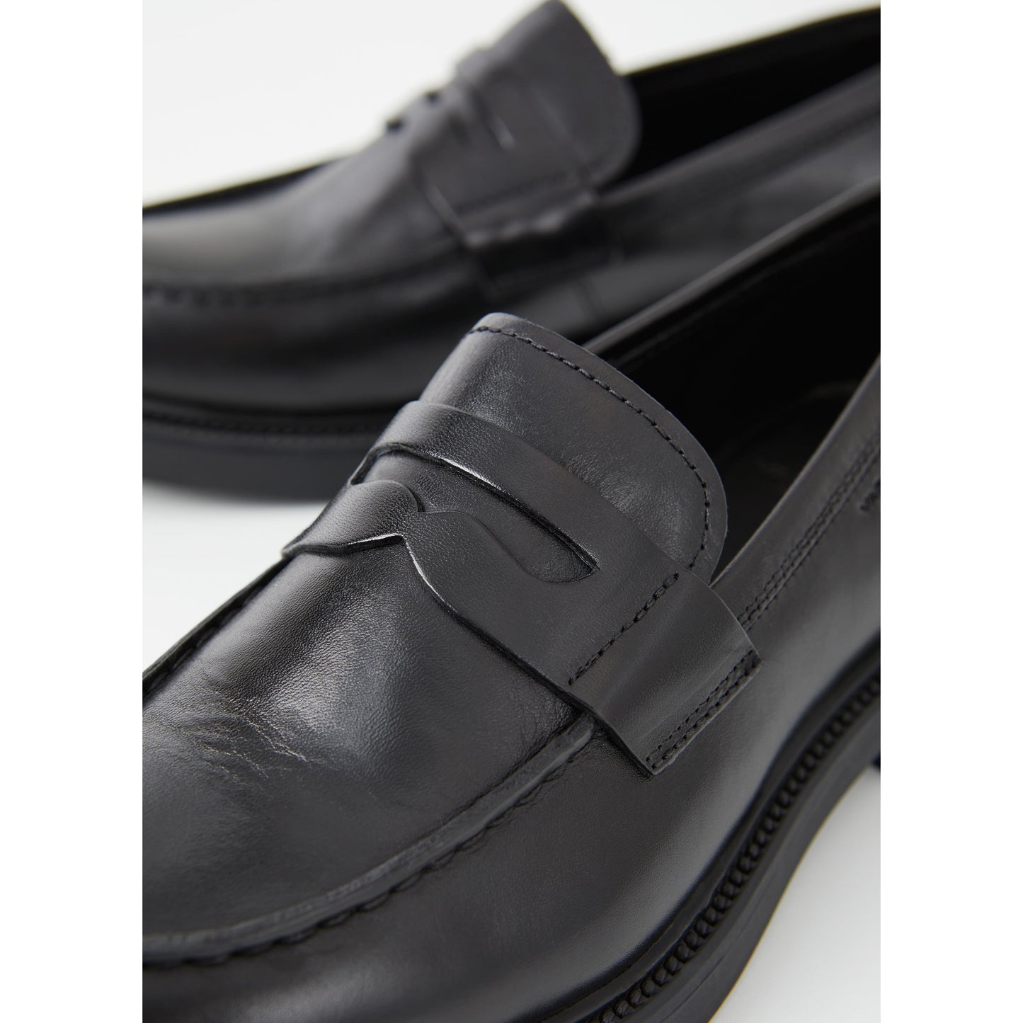 Vagabond "Alex" Loafers in Black, size 39