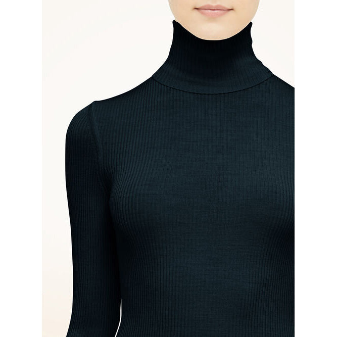 WOLFORD Ribbed Long Sleeve Turtleneck in Black, size Small