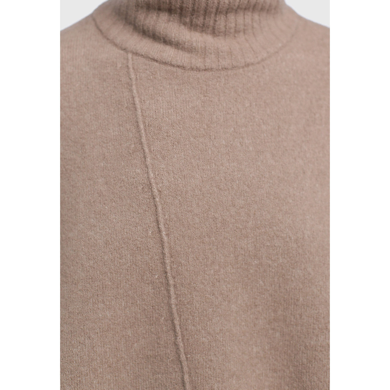 Max Mara Leisure "Sonaldo"Oversize Turtleneck in Taupe, size Medium