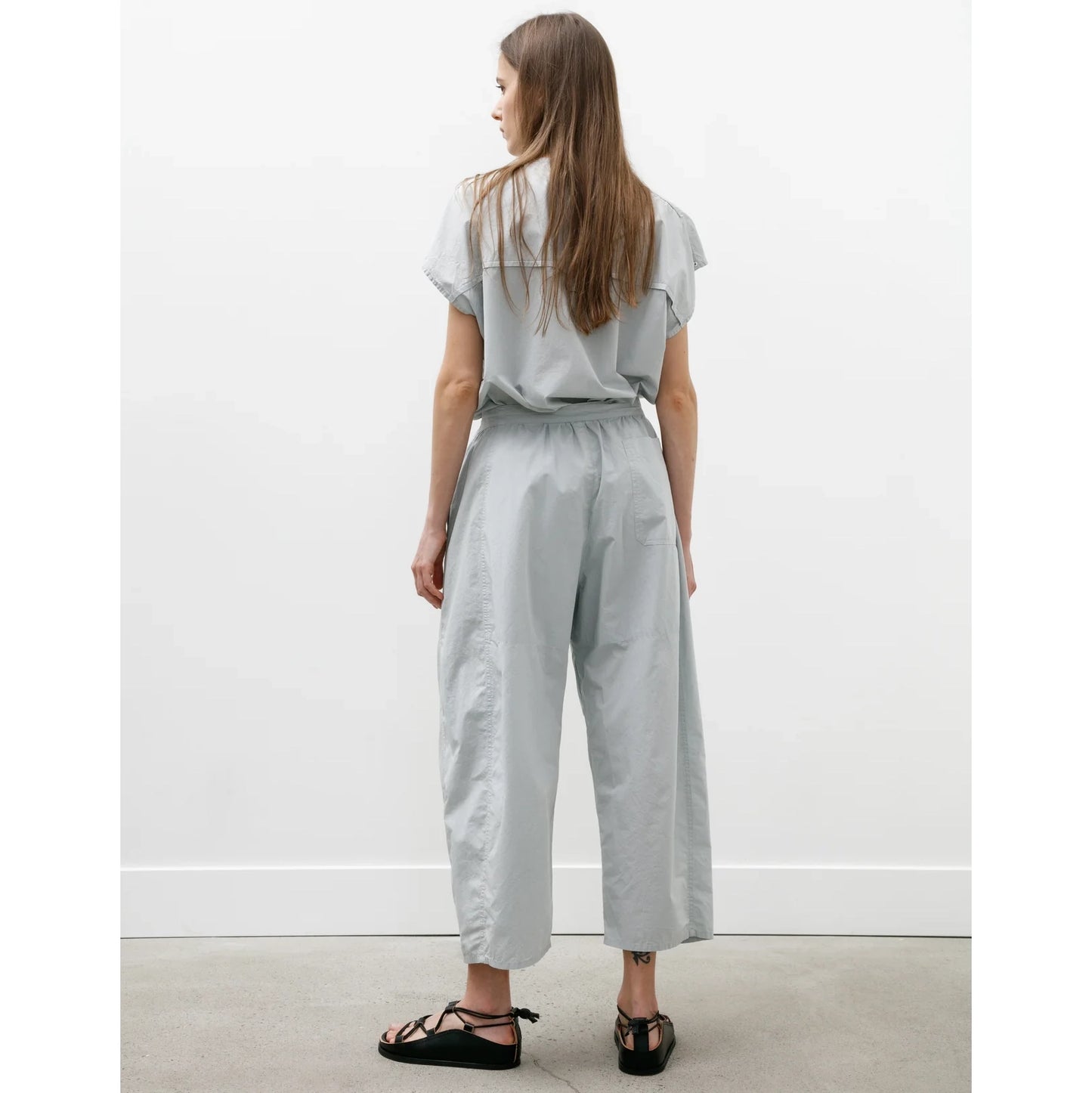 Lemaire Cotton Poplin Parachute Pants in Cloud Grey, size 34