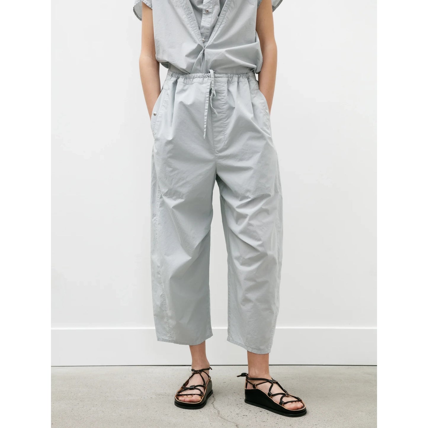 Lemaire Cotton Poplin Parachute Pants in Cloud Grey, size 34