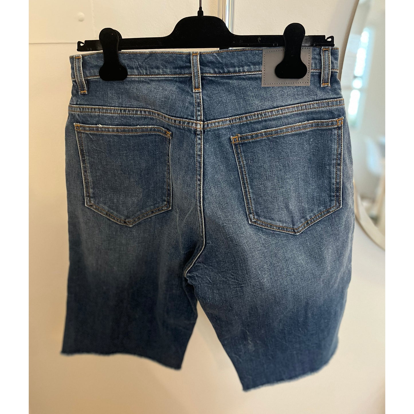 6397 short coupé en « clean vintage », taille medium