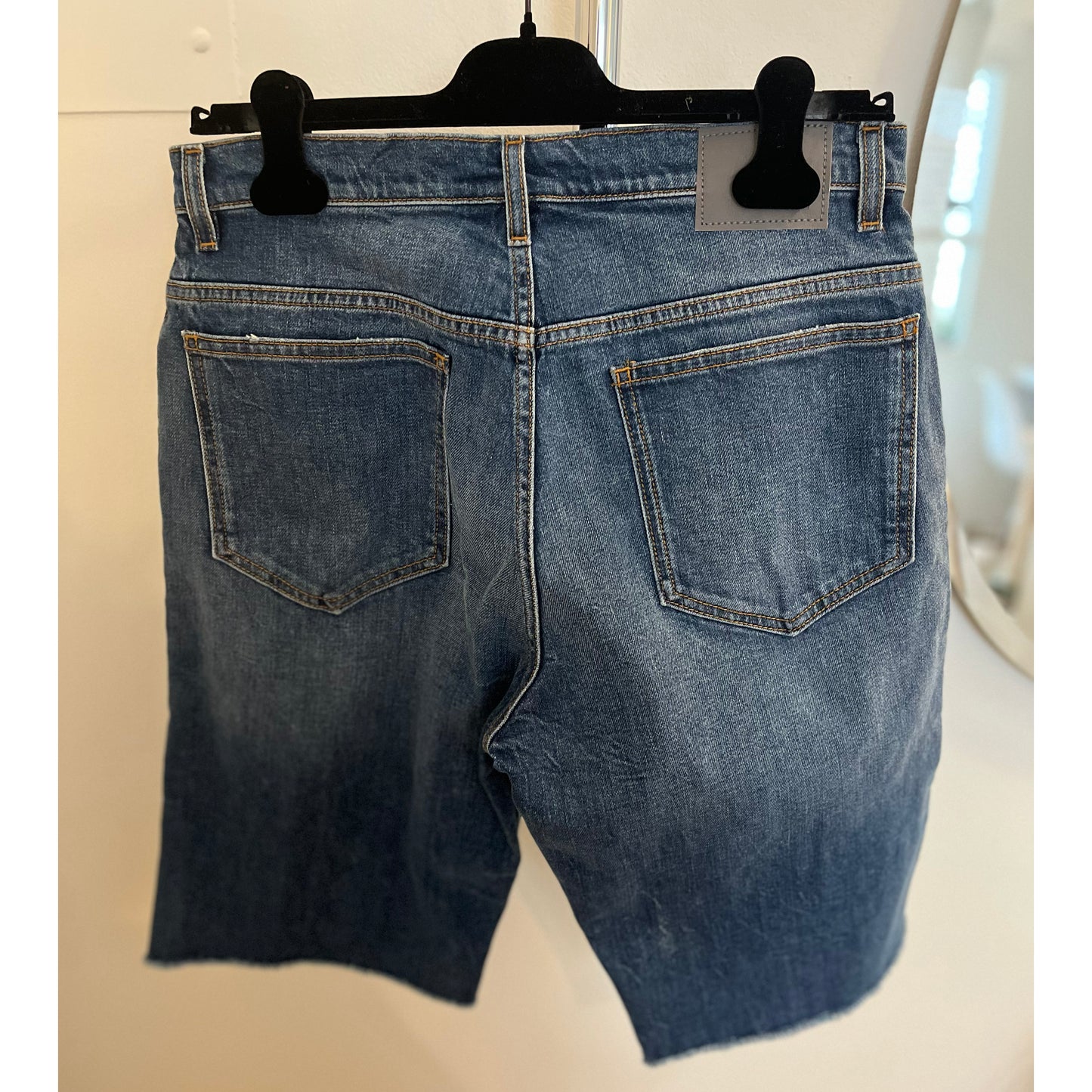 6397 short coupé en « clean vintage », taille medium