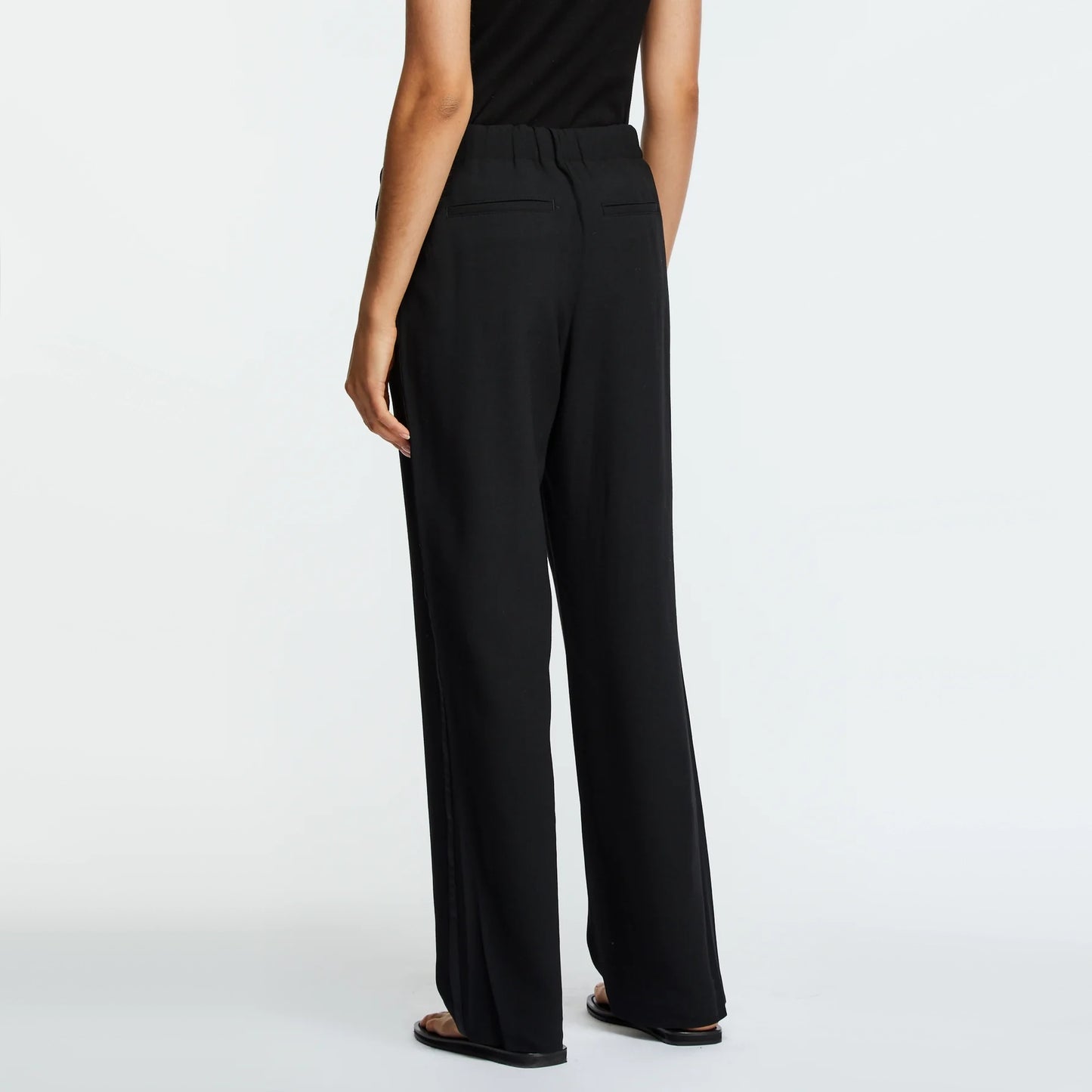 6397 Crepe Tuxedo Pants in Black, size Large