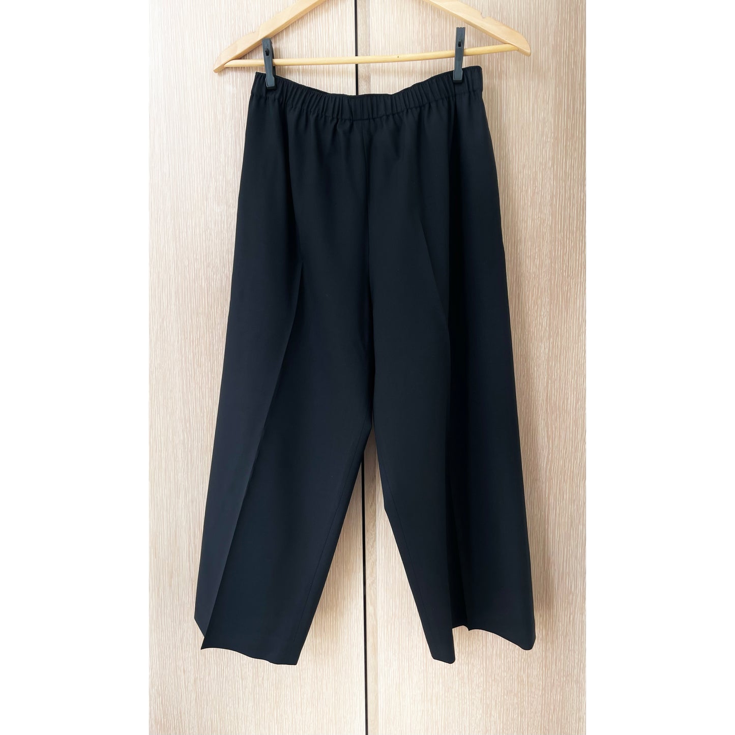 6397 Drawstring Waist Trousers in Black, size Medium